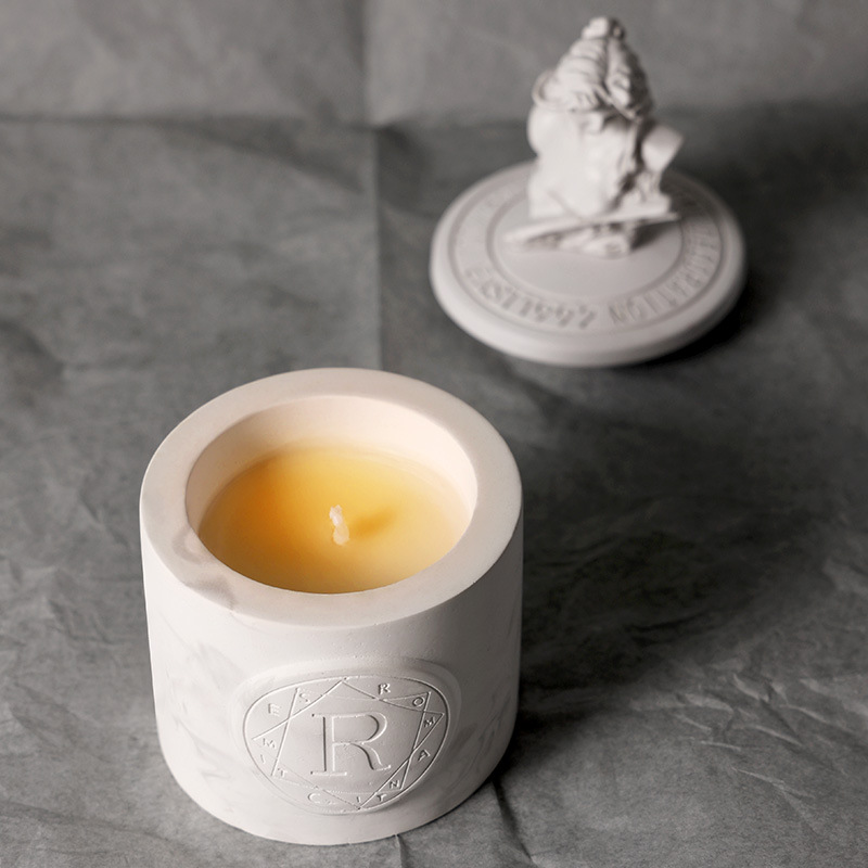 Sculptural Plaster Aroma Cup Candle – Premium Essential Oil Soy Wax Candle, Hand-Poured in Artisanal Statue-Inspired Holder