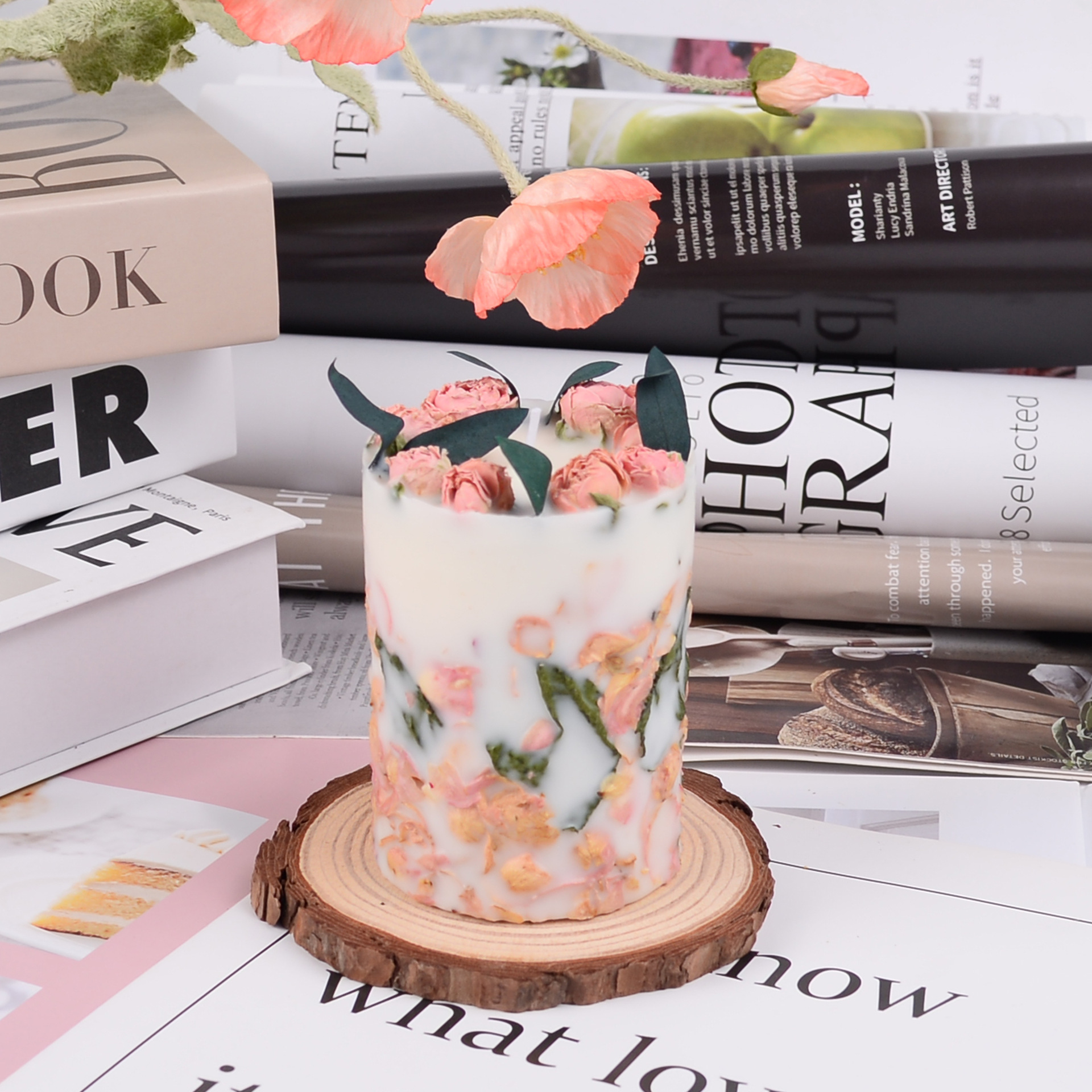 Preserved Rose & Dried Flower Pillar Scented Candle – Soy Wax Decorative Home Décor