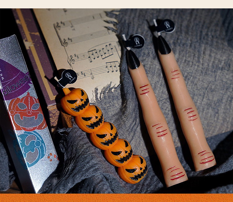 Halloween Hand Pumpkin Skull Scented Candle – Spooky Christmas Gift & Horror Party Decoration