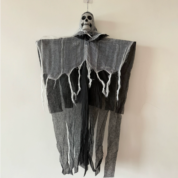 Halloween Party: Spooky Garden Ghosts and Skeletons