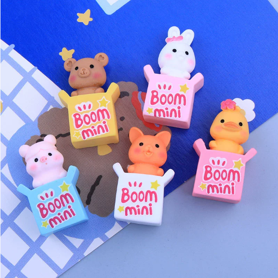 Three-dimensional cute animal gift box