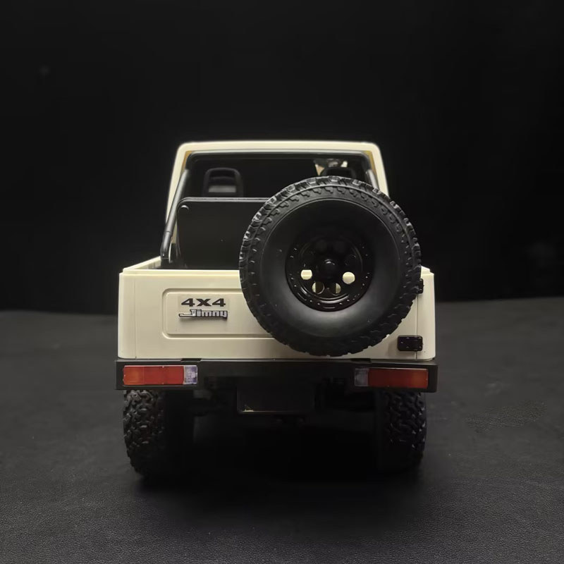 1:10 Suzuki Jimny JA11 Scale Off-Road Crawler | Custom RC with 3D-Printed Moving Driver Figure, Ready-to-Run