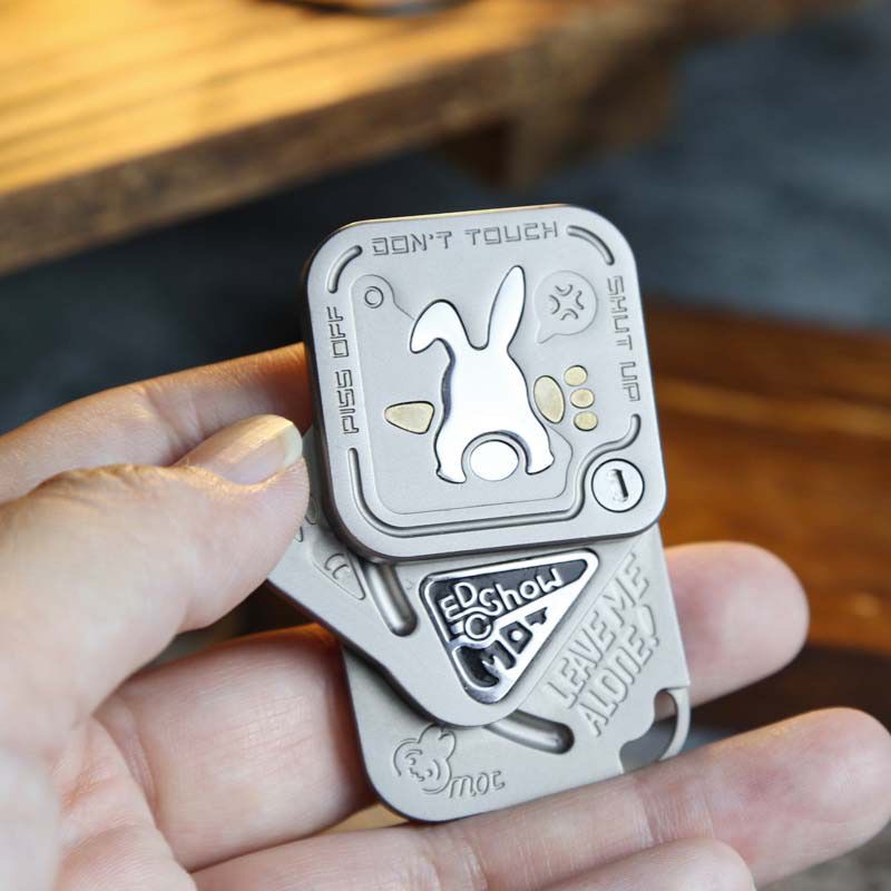 Rebellious Cute Rabbit Palm Slide