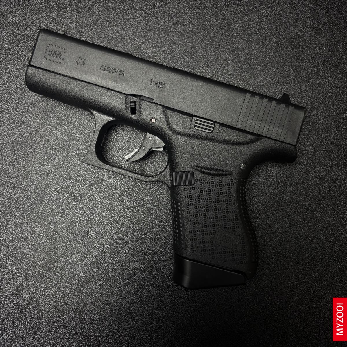 G43 pistol Safe Toy Gun made of nylon