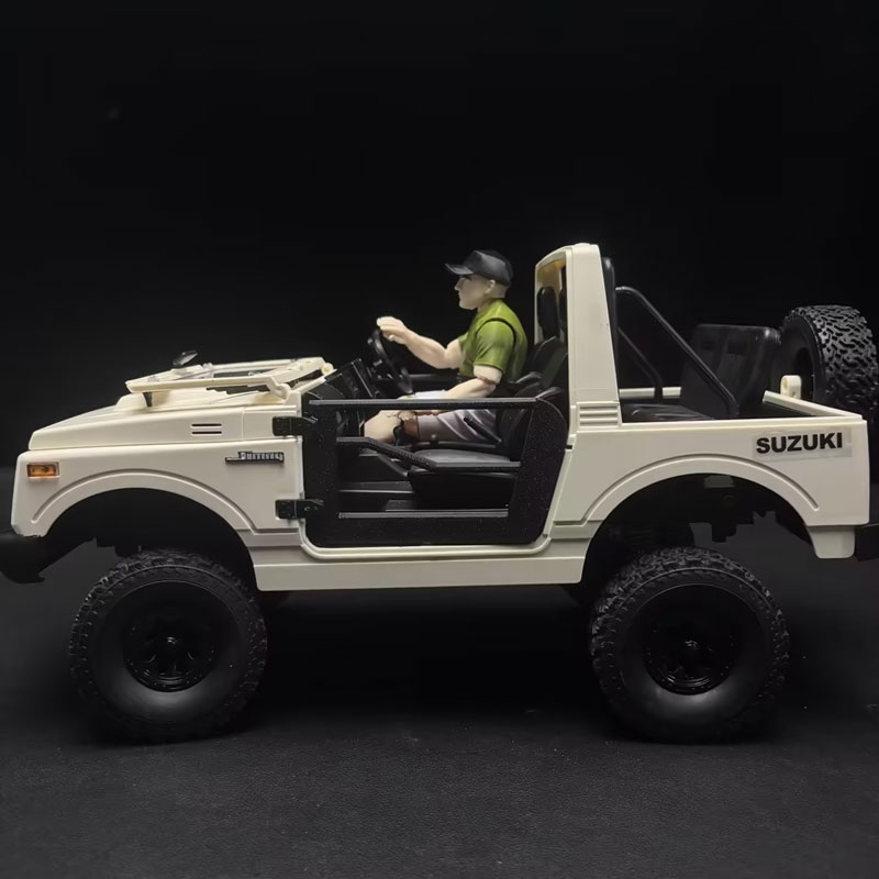 1:10 Suzuki Jimny JA11 Scale Off-Road Crawler | Custom RC with 3D-Printed Moving Driver Figure, Ready-to-Run