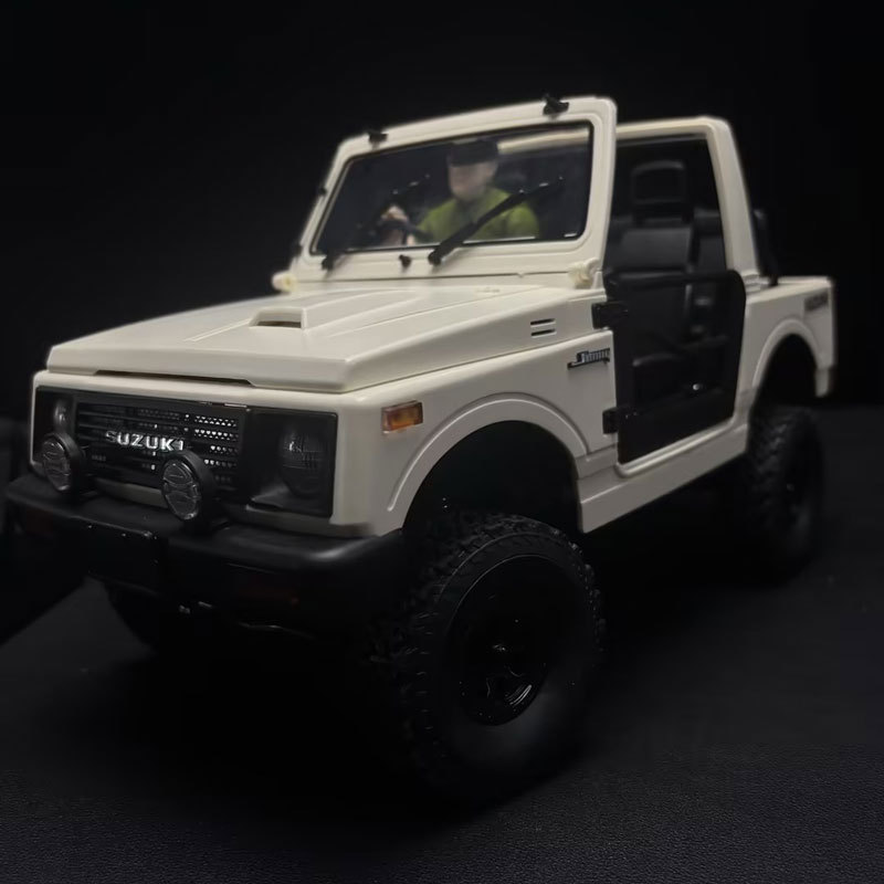 1:10 Suzuki Jimny JA11 Scale Off-Road Crawler | Custom RC with 3D-Printed Moving Driver Figure, Ready-to-Run