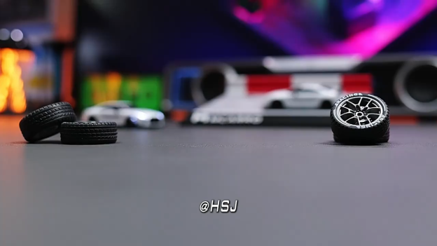 MC061 Desktop-Grade 4WD Drift Car