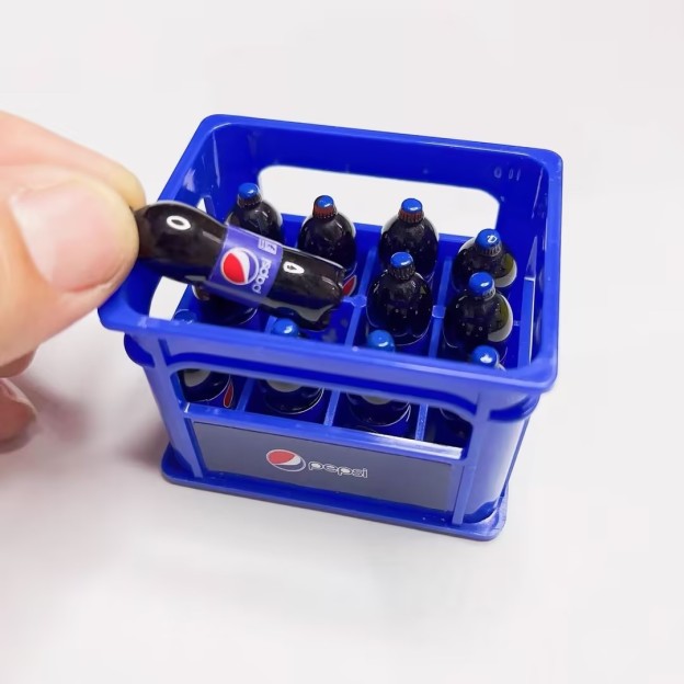 RC Crawler Miniature Drink Bottle Scene Set XQJ-014