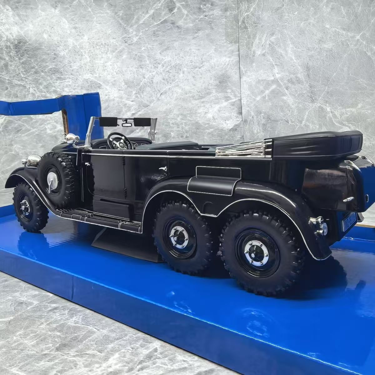   MCG 1:18 Mercedes-Benz G4 W31 Static Alloy Car Model, Classic Vintage Collectible Display   ZM4