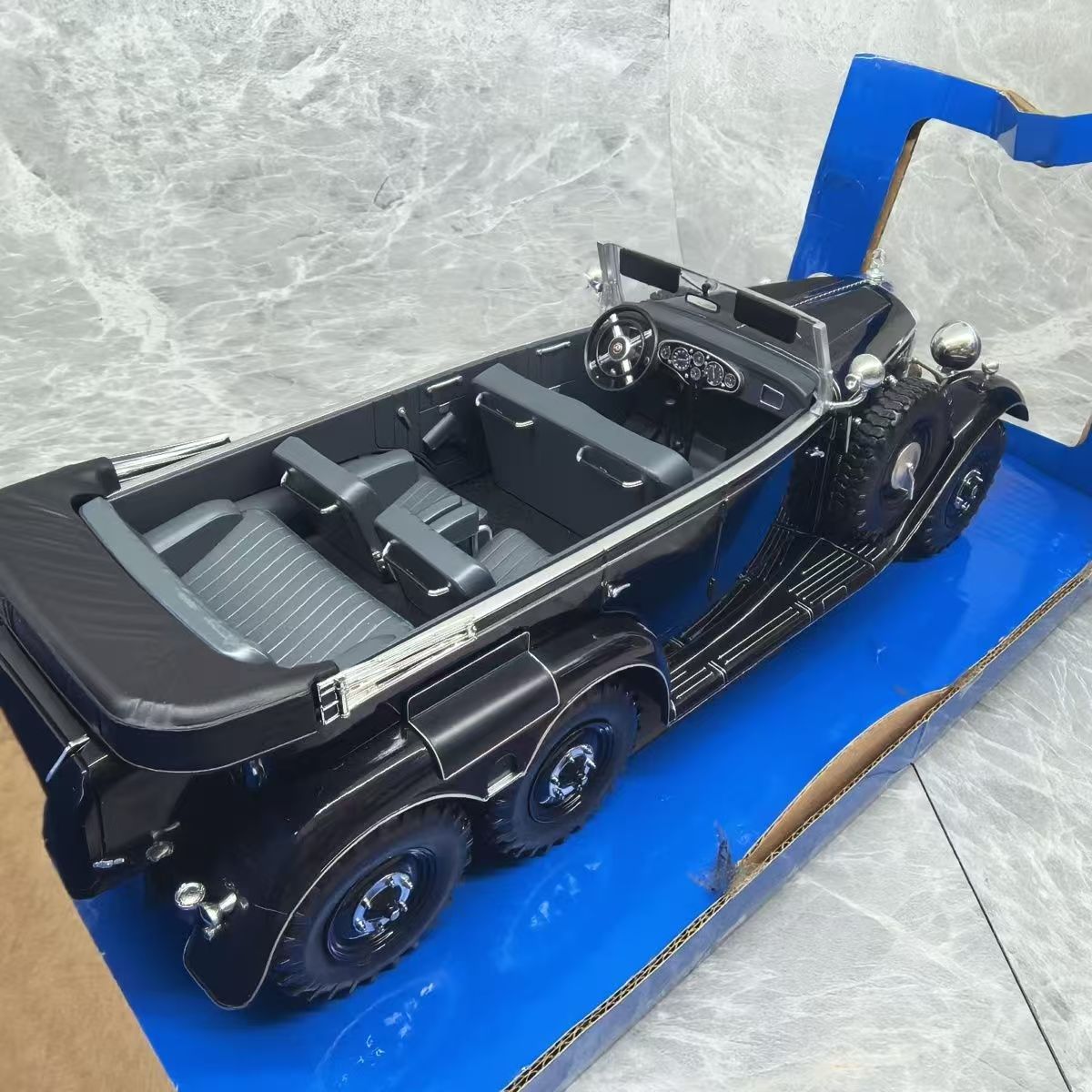   MCG 1:18 Mercedes-Benz G4 W31 Static Alloy Car Model, Classic Vintage Collectible Display   ZM4