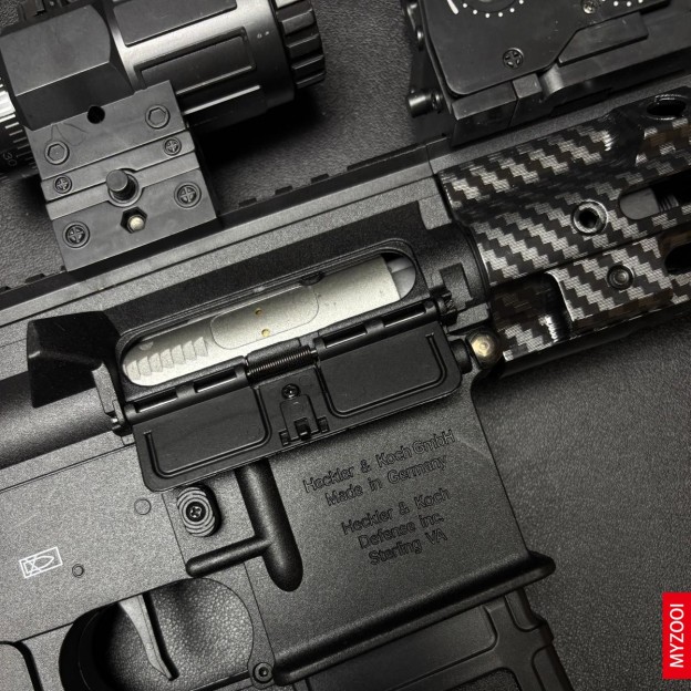 HK416D Safety Toy Gun, Carbon Fiber Pattern, Made of Nylon.