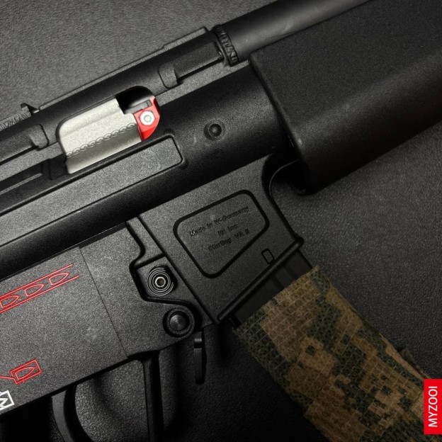 MP5 submachine gun Safe Toy Gun made of nylon