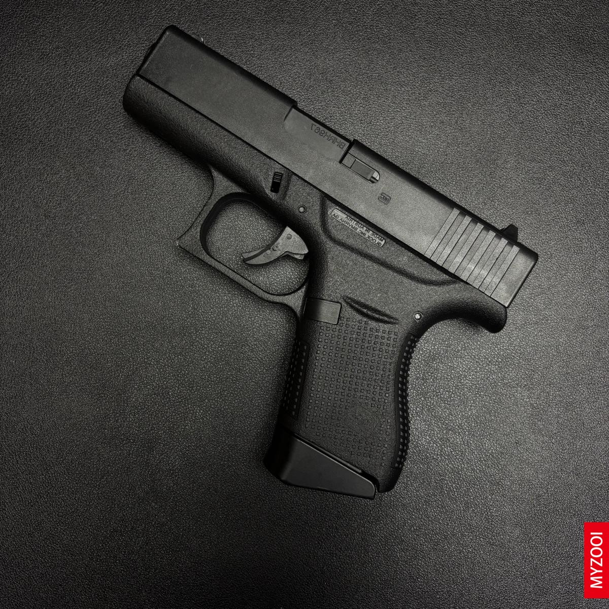 G43 pistol Safe Toy Gun made of nylon