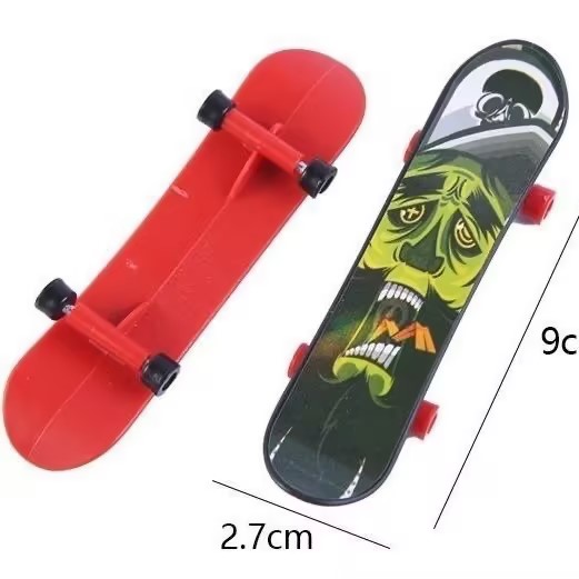 1/10 Scale RC Crawler Mini Skateboard Decoration XQJ-007