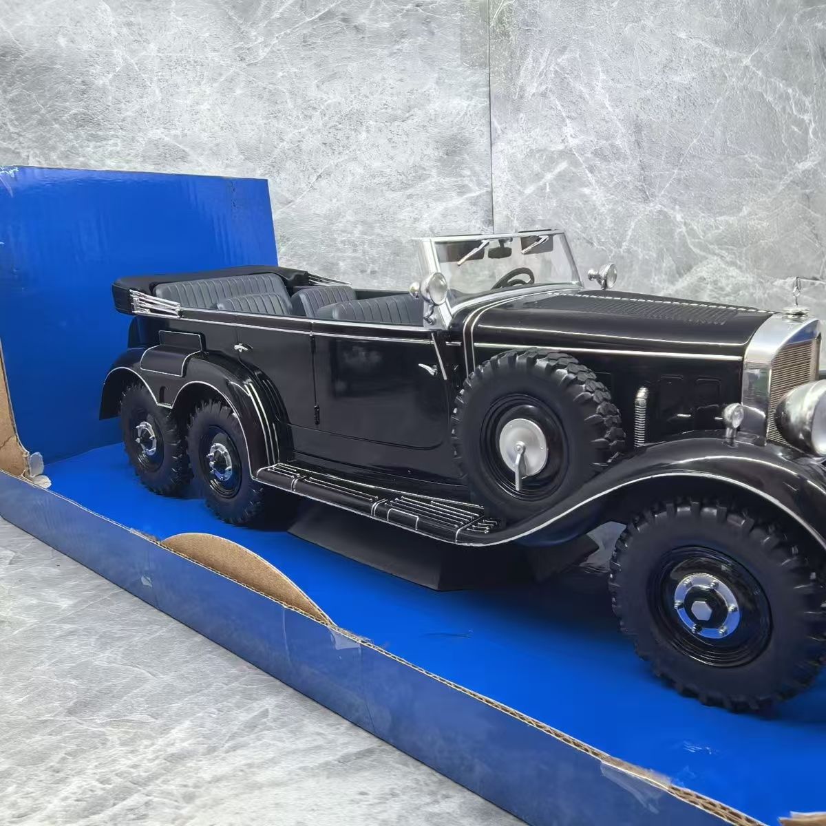   MCG 1:18 Mercedes-Benz G4 W31 Static Alloy Car Model, Classic Vintage Collectible Display   ZM4