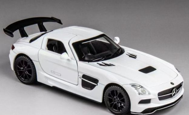 1:18 Mercedes-Benz AMG ONE Alloy Supercar Model, Light & Sound, 4-Wheel Shock Absorption, Multi-Open Doors & Adjustable Rear Wing, Diecast Car Ornament Toy for Boys   ZM9