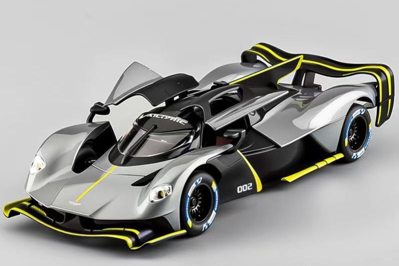  1:24 Aston Martin Valkyrie Alloy Car Model, Gull-wing Door with Light & Sound Pull Back Supercar Model, Collection Ornament Gift for Men  ZM6