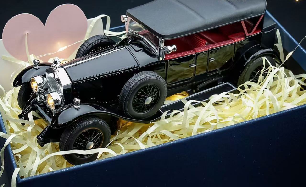 1:24 Rolls-Royce Phantom I Vintage Alloy Car Model, Light & Sound, Pull-Back, Collectible Display with Dust Cover, Birthday Gift   ZM5