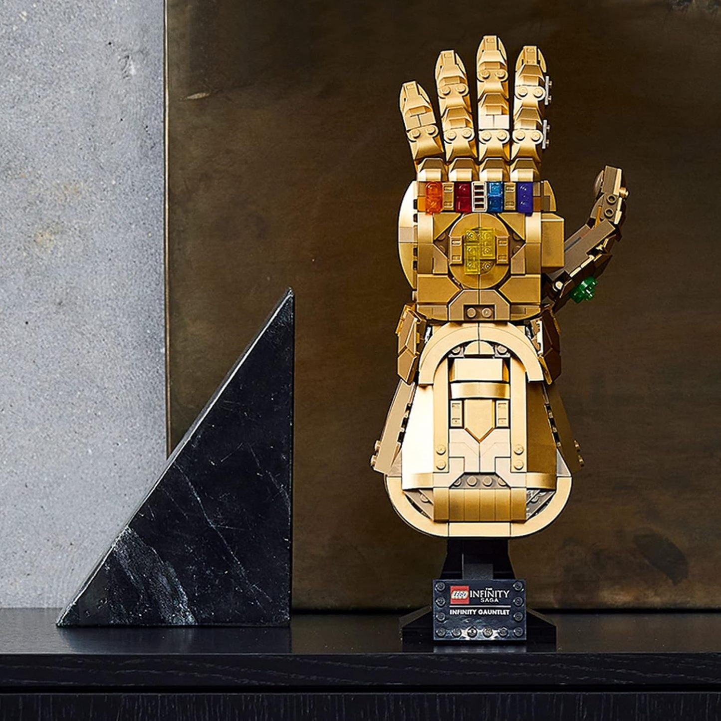 LEPIN Marvel Infinity Gauntlet Set Collectible Thanos Glove with Infinity Stones, Building Set, Avengers Gift Idea for Adults and Teens, Model Kits for Decoration and Display