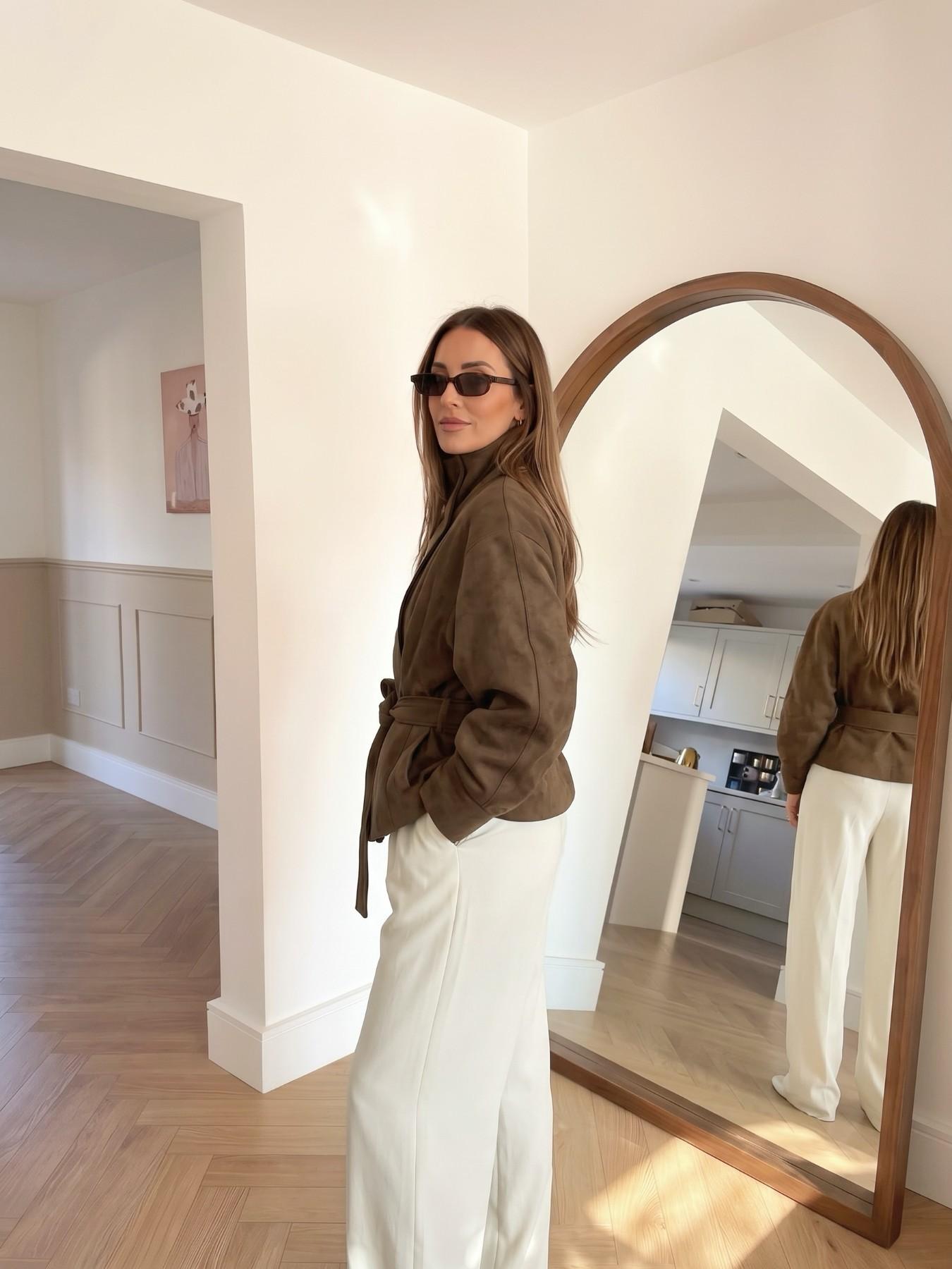 Women's Suedette Jacket Long Sleeve Stand Collar Belted Coat, Casual Fall Winter Outerwear, Loose-Fitting Minimalist Coats