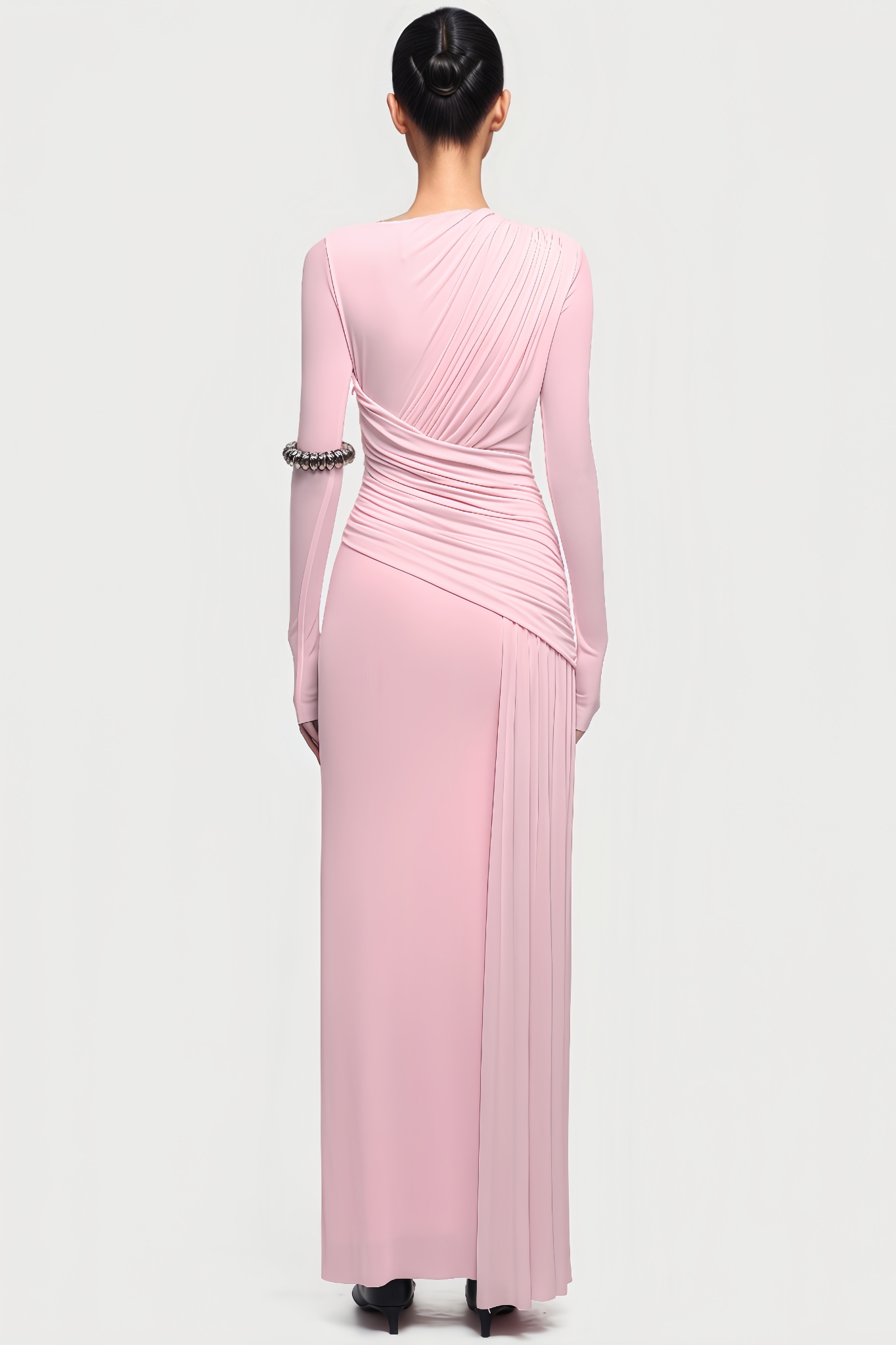 Donna Asymmetrical Form-Fitting Maxi Dress