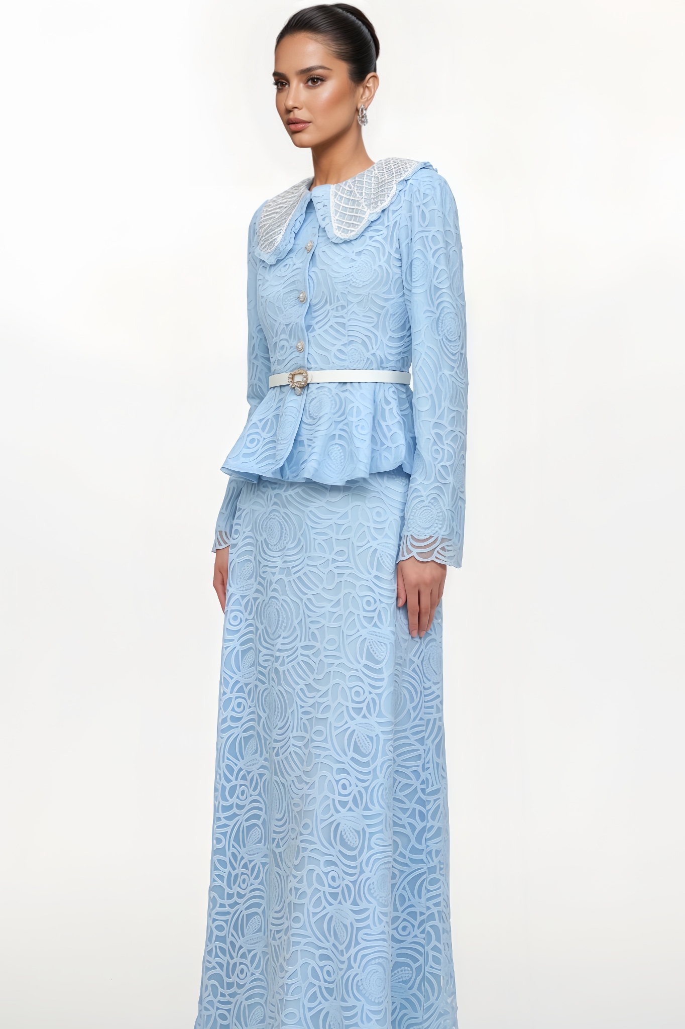 Verdad Long-Sleeved Lace Top And Skirt Set