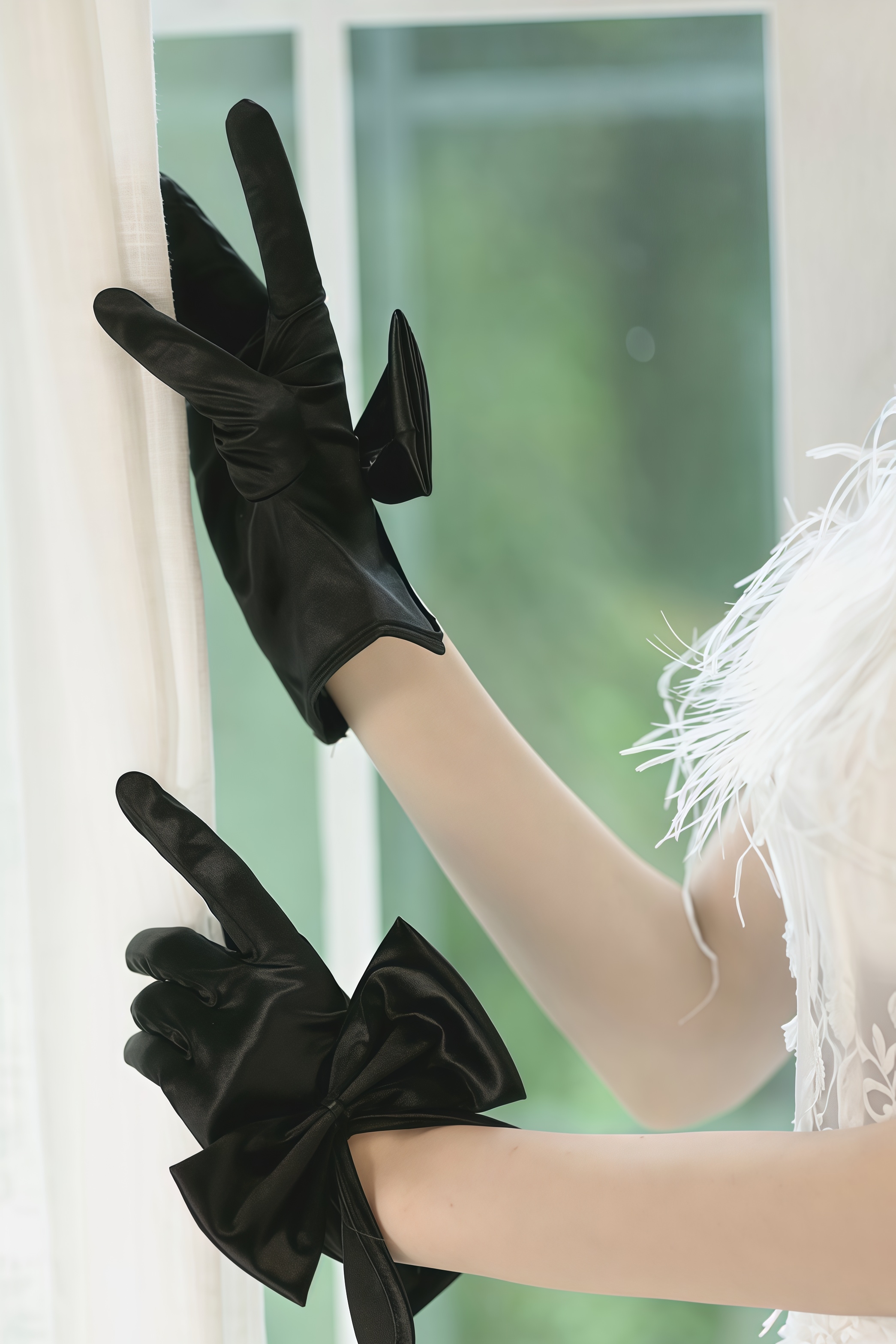 Garilt Black Bow Gloves