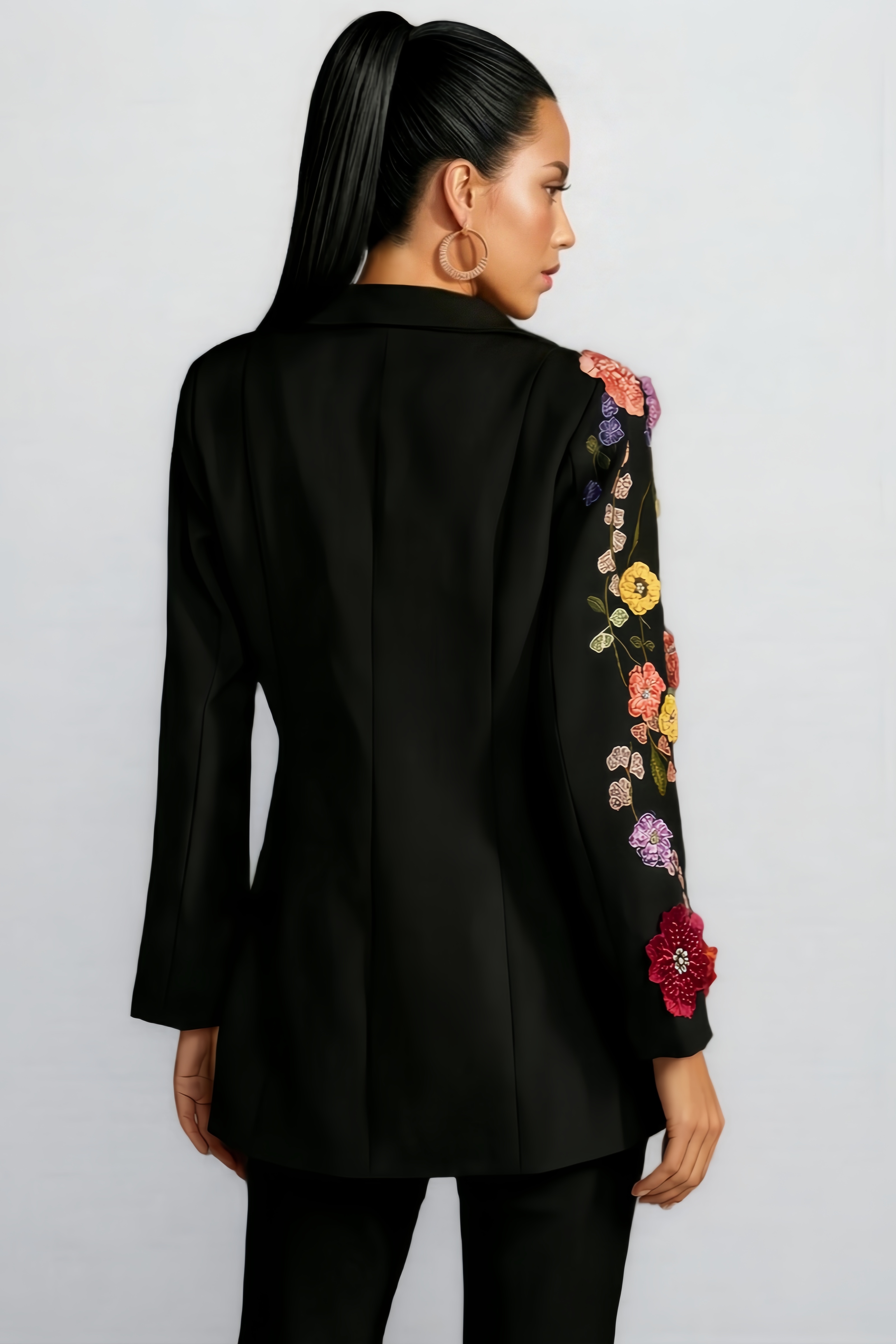 Lyeic Flower Embroidered Blazer