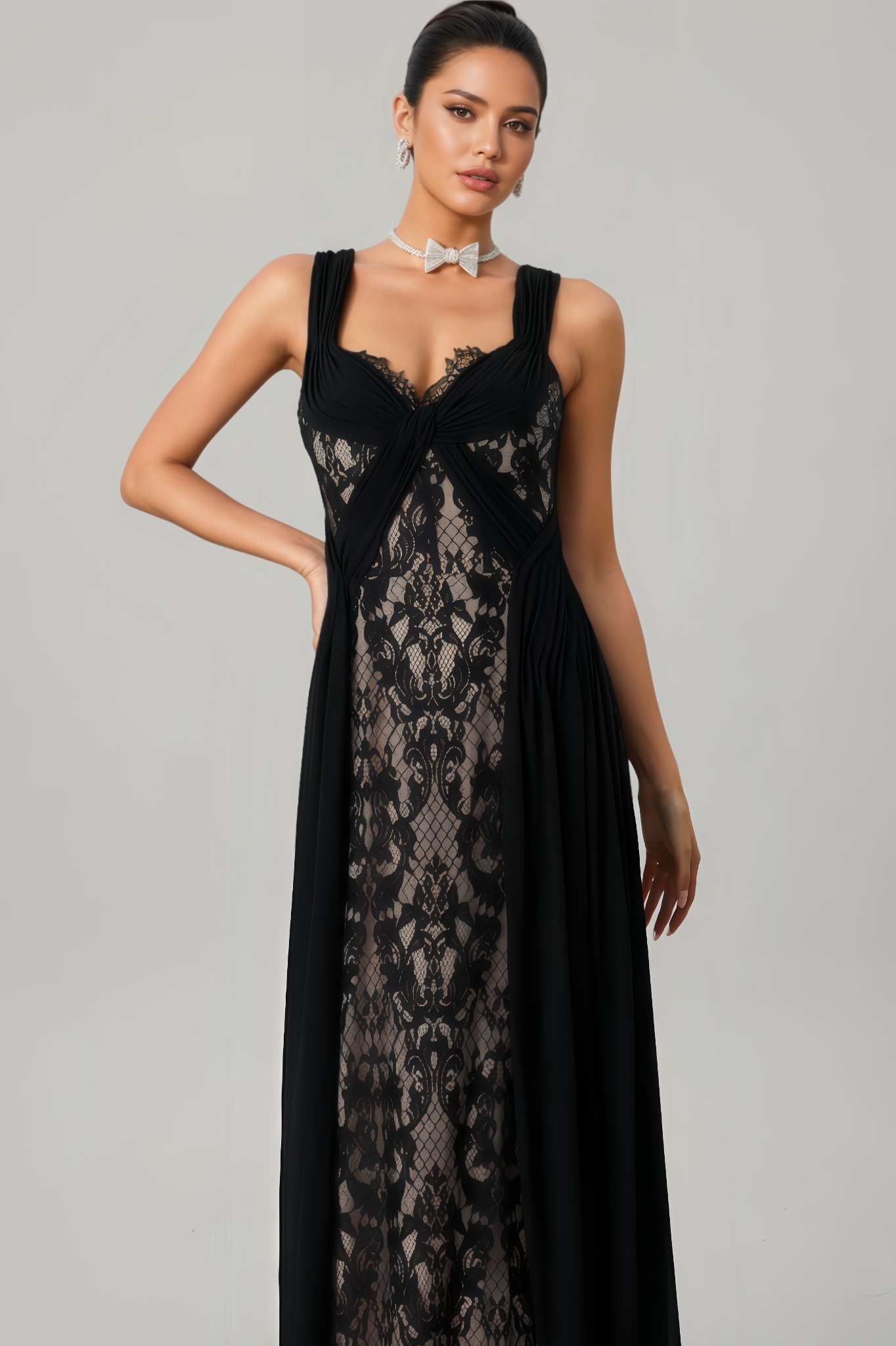 Junatk Sleeveless Embroidered Maxi Dress