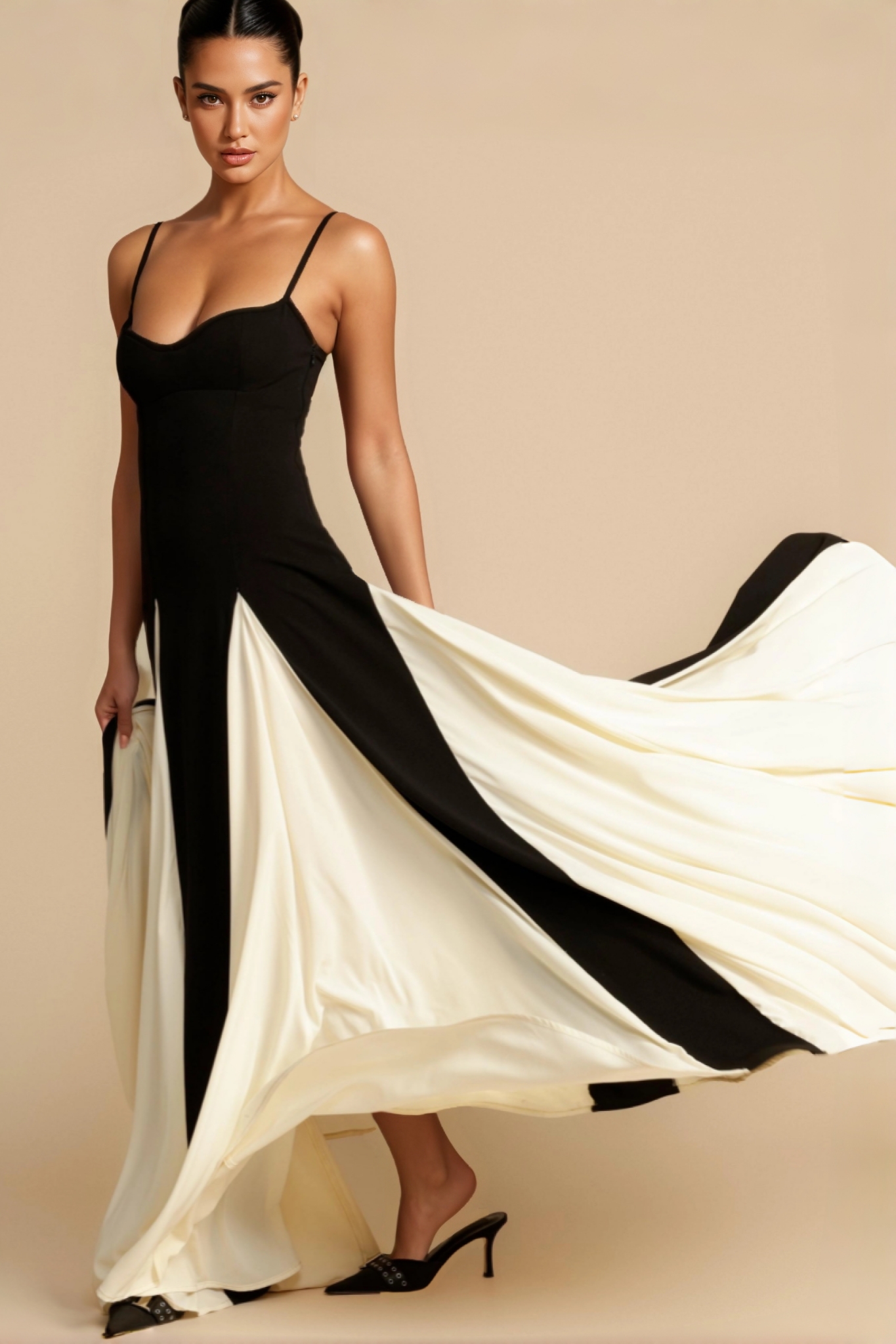 Galatea Contrast Color Sweetheart Neck Sleeveless Midi Dress