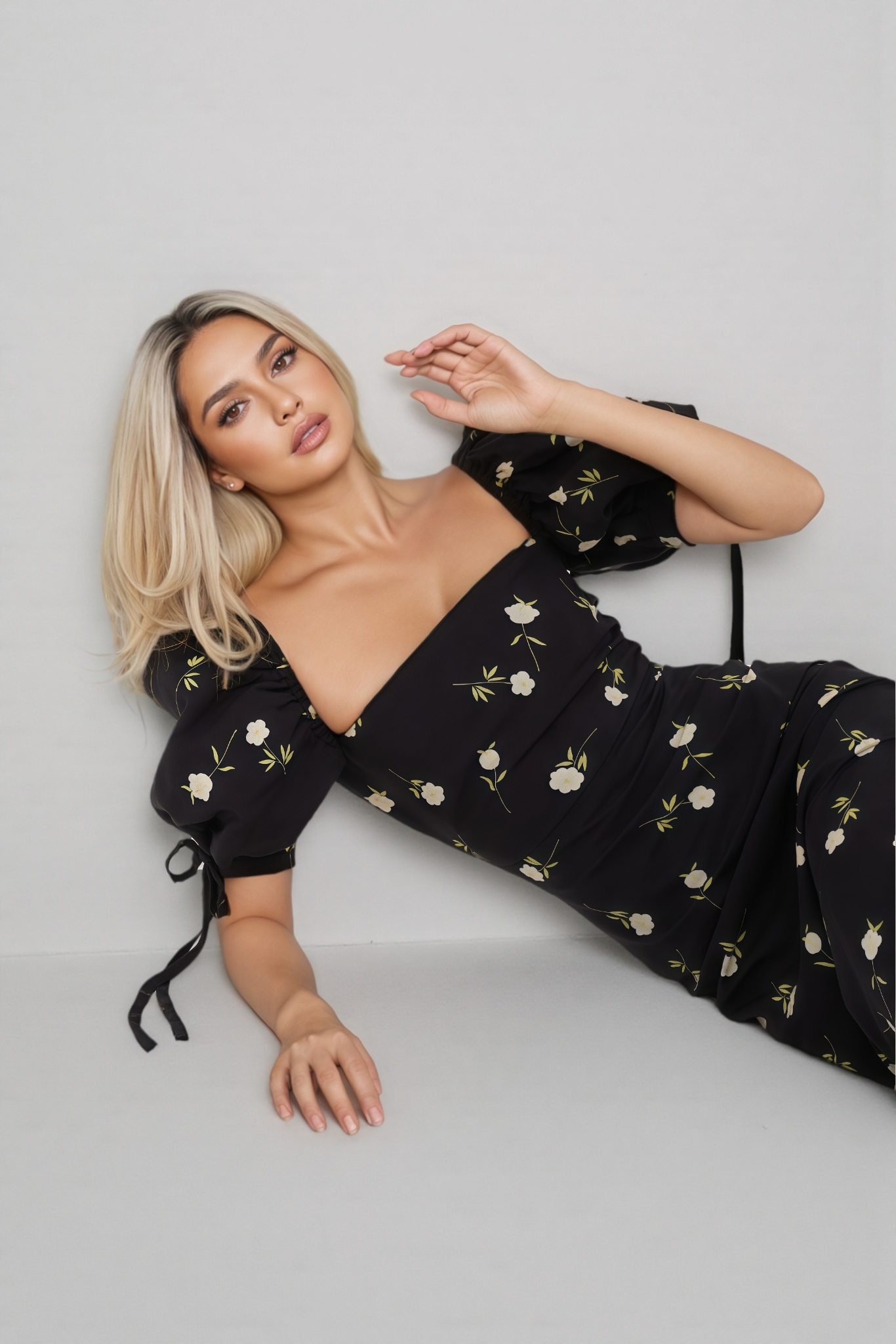 Olwen Puff Sleeve Square Neck Midi Dress