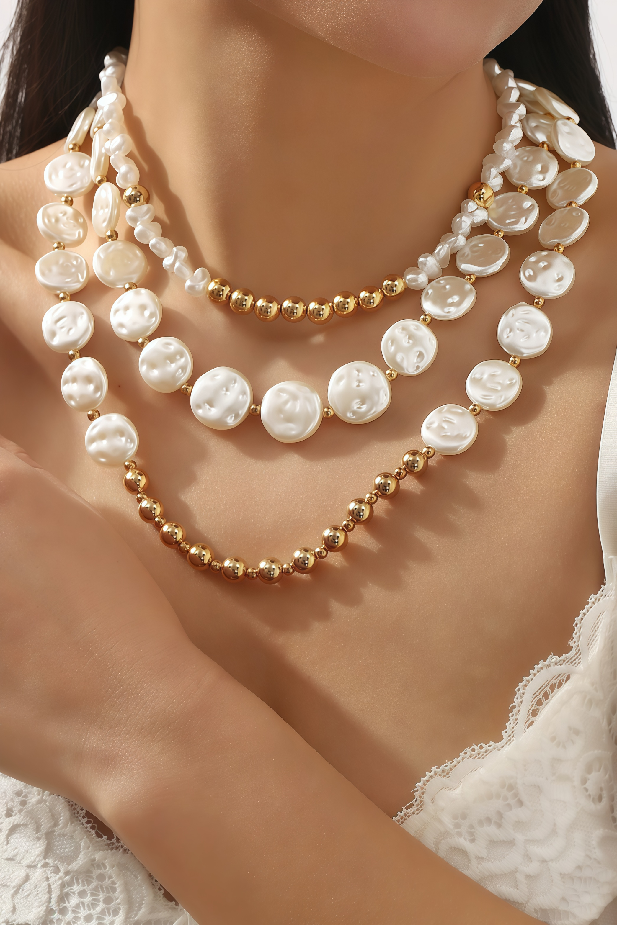 Zephyr Round Pearl Necklace