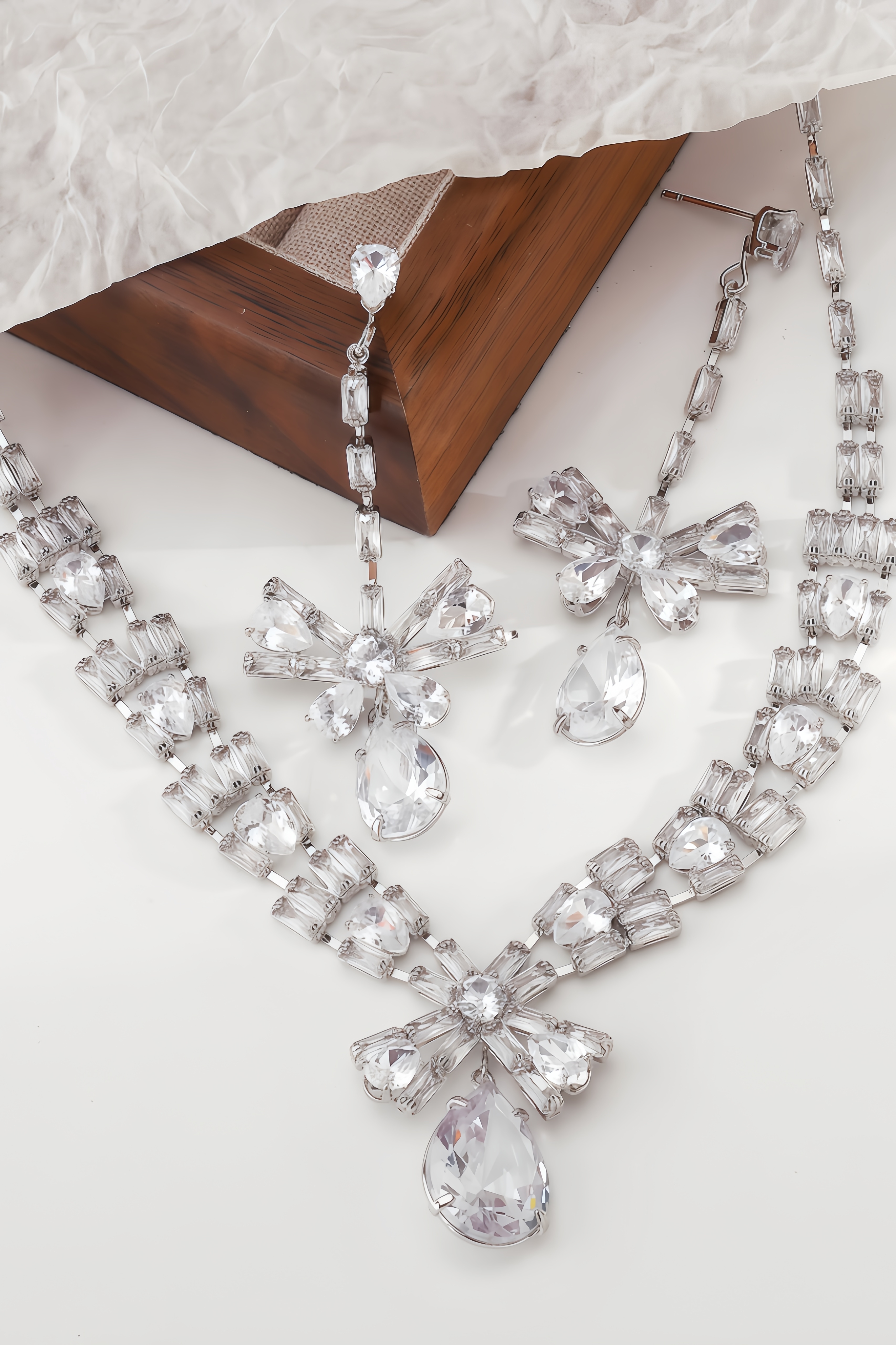 Almond Copper Zircon Necklace And Earring Set