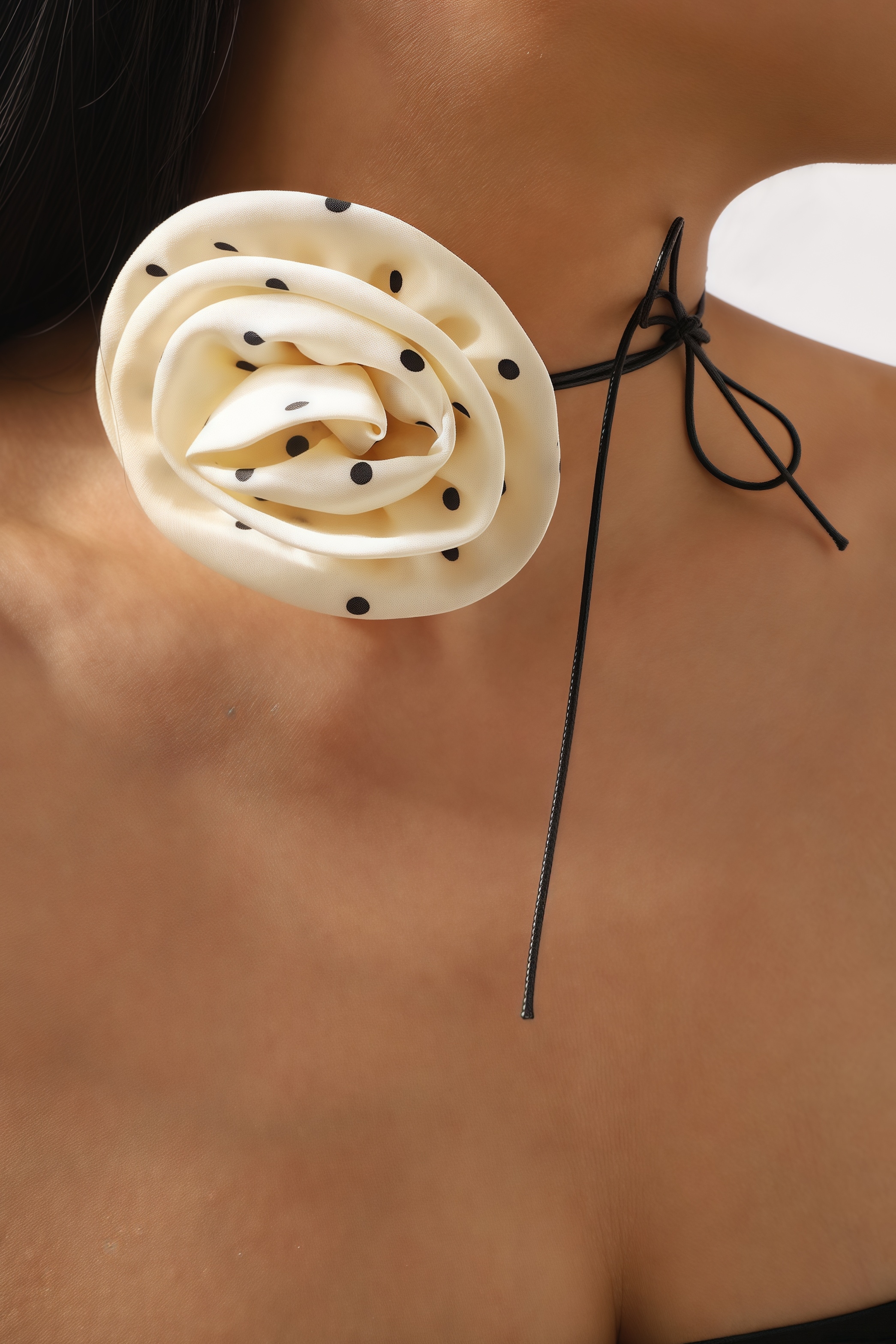 Pereok Satin Polka Dot Rose Necklace