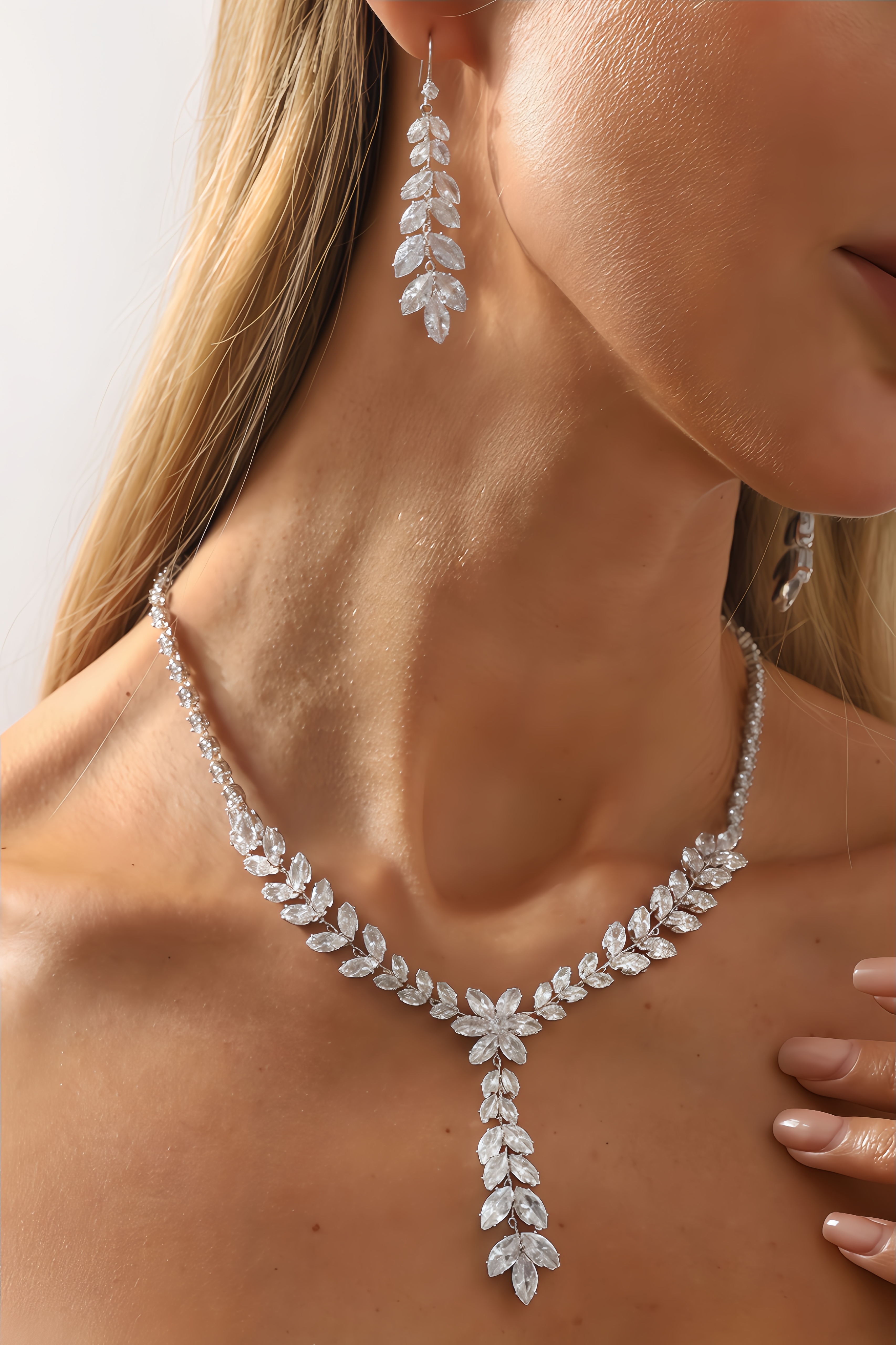 Zahra Copper Zircon Necklace And Earring Set