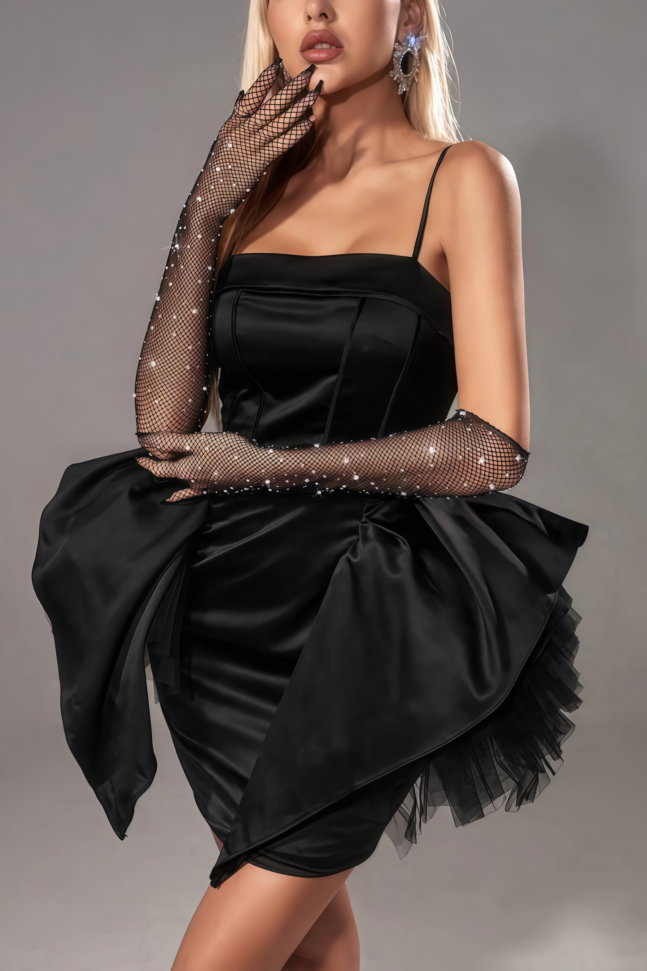 Yulan Diamond Fishnet Gloves