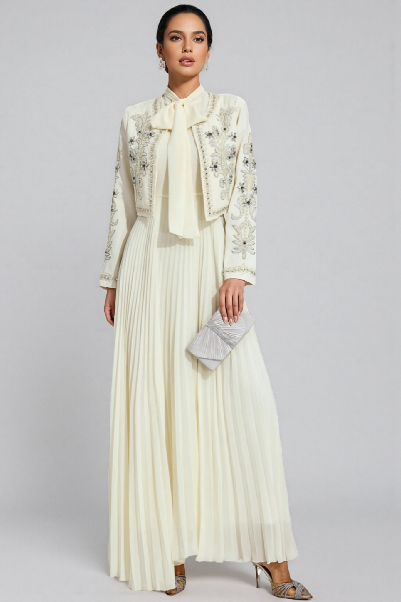 Delsld White Beads Embellished Set