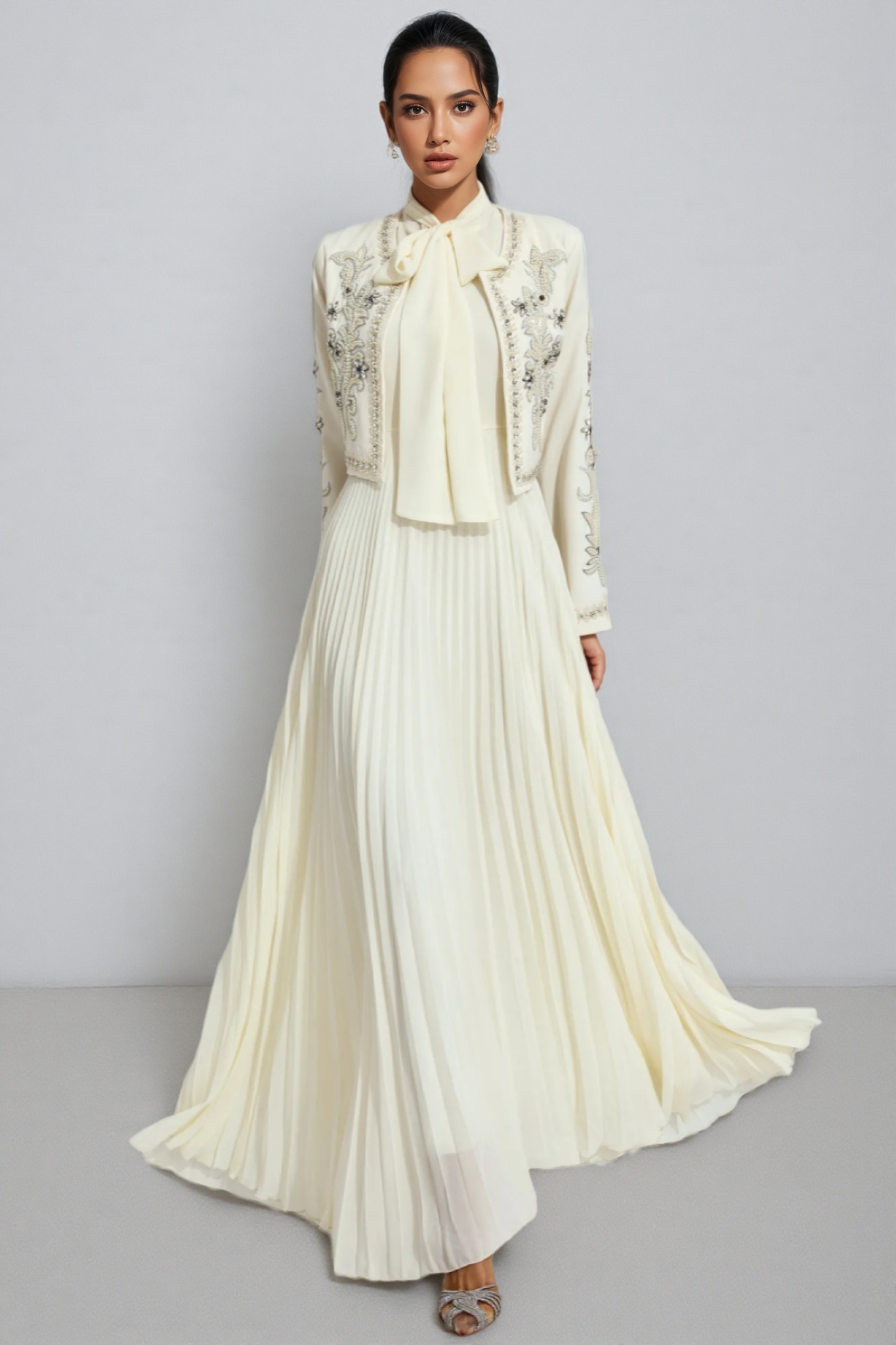 Delsld White Beads Embellished Set