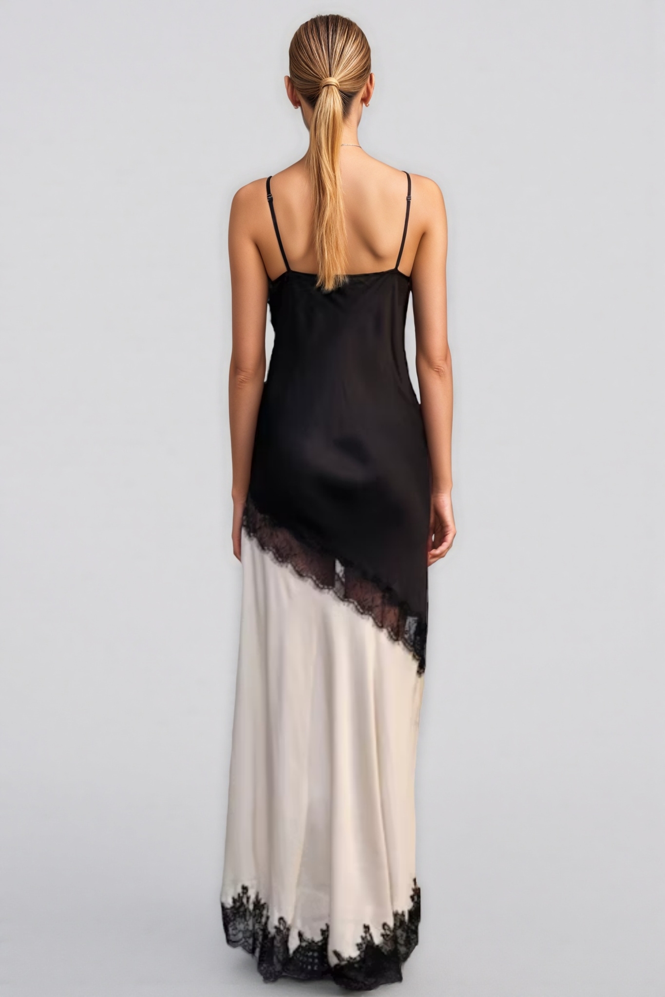 Danidse Sleeveless Lace Maxi Dress