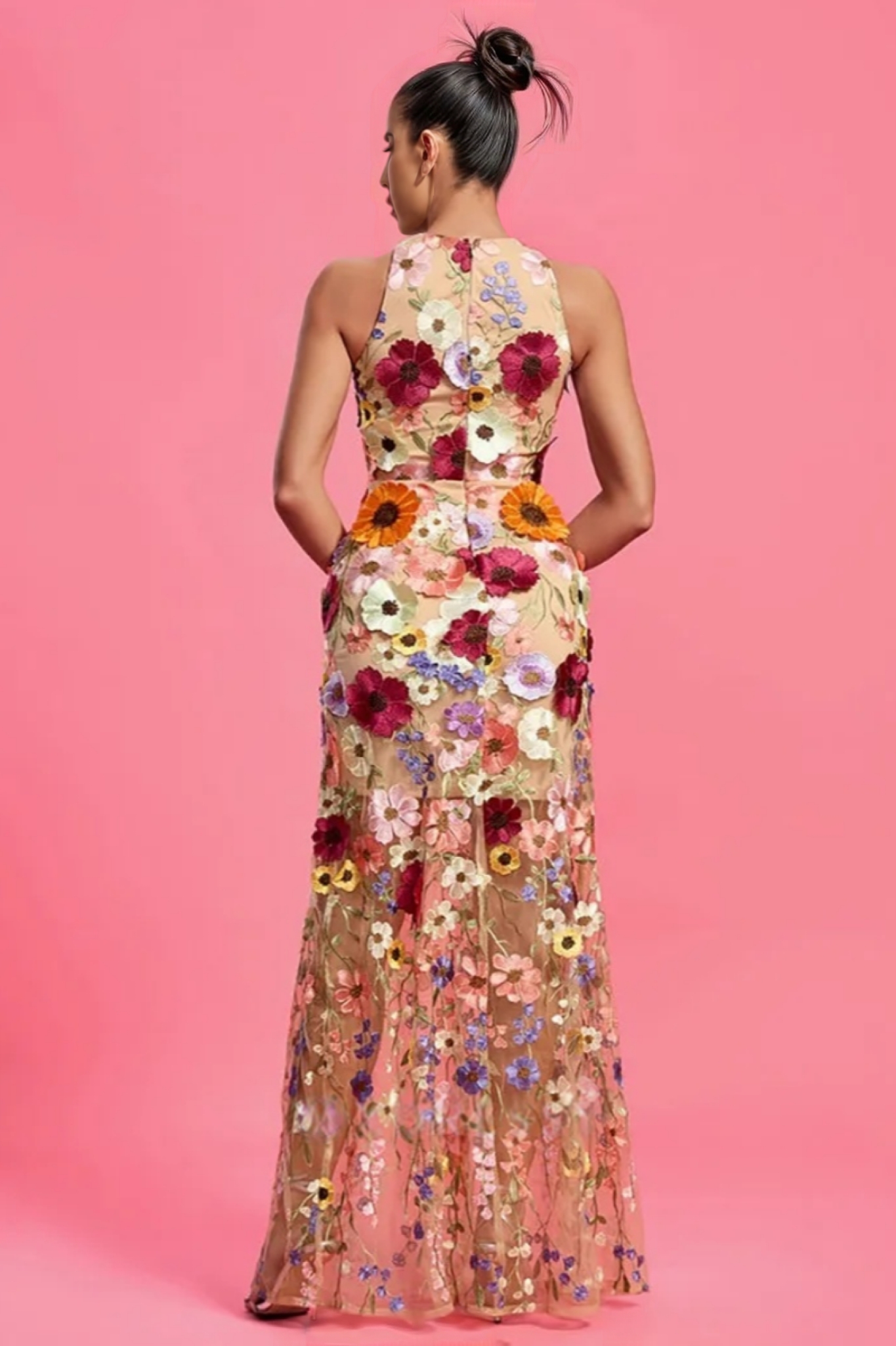 Hella Sleeveless Embroidery Flowers Maxi Dress