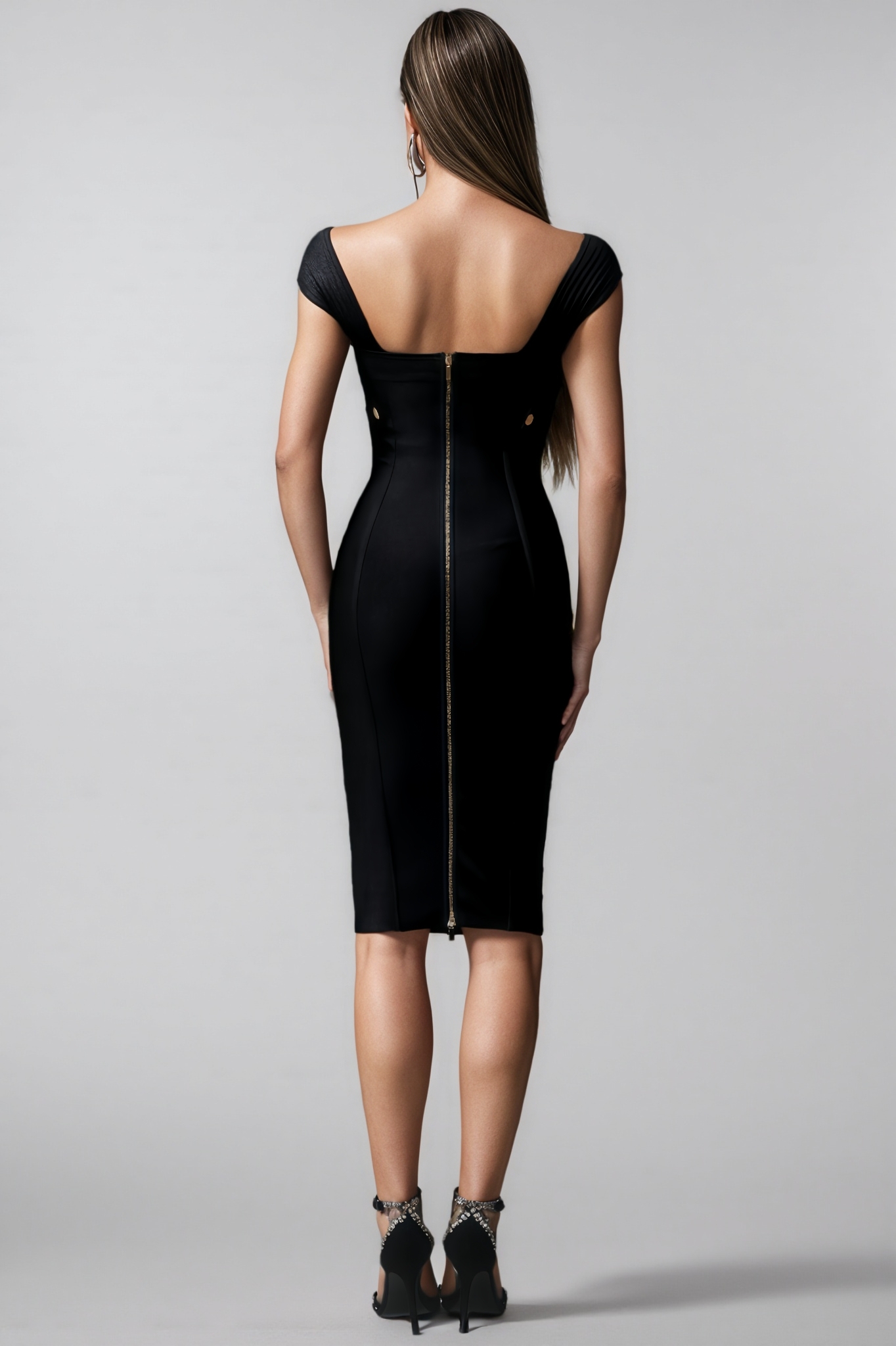 Ayleen Sleeveless V-Neck Bandage Midi Dress