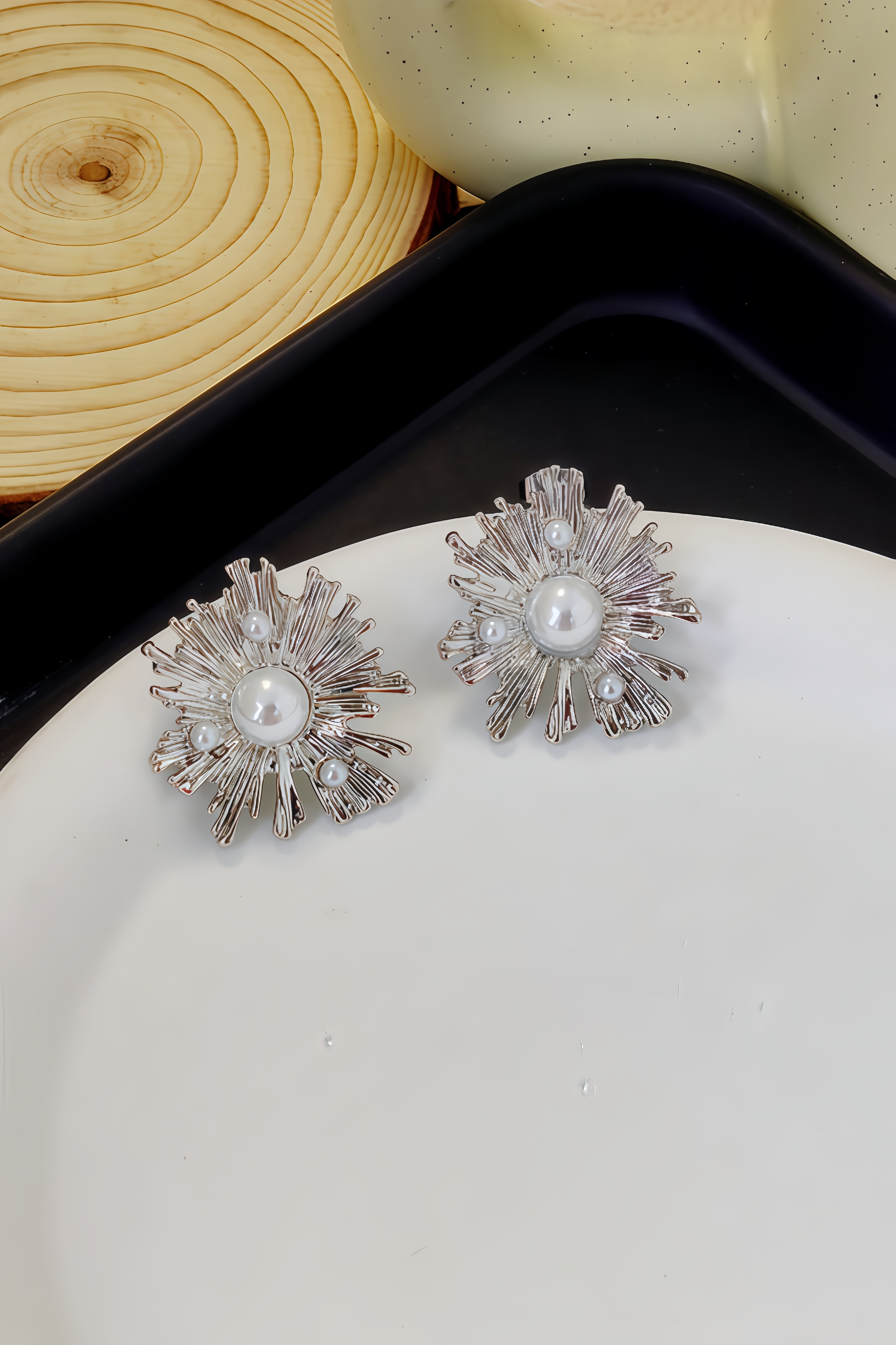 Rosalia Flower Pearl Earrings