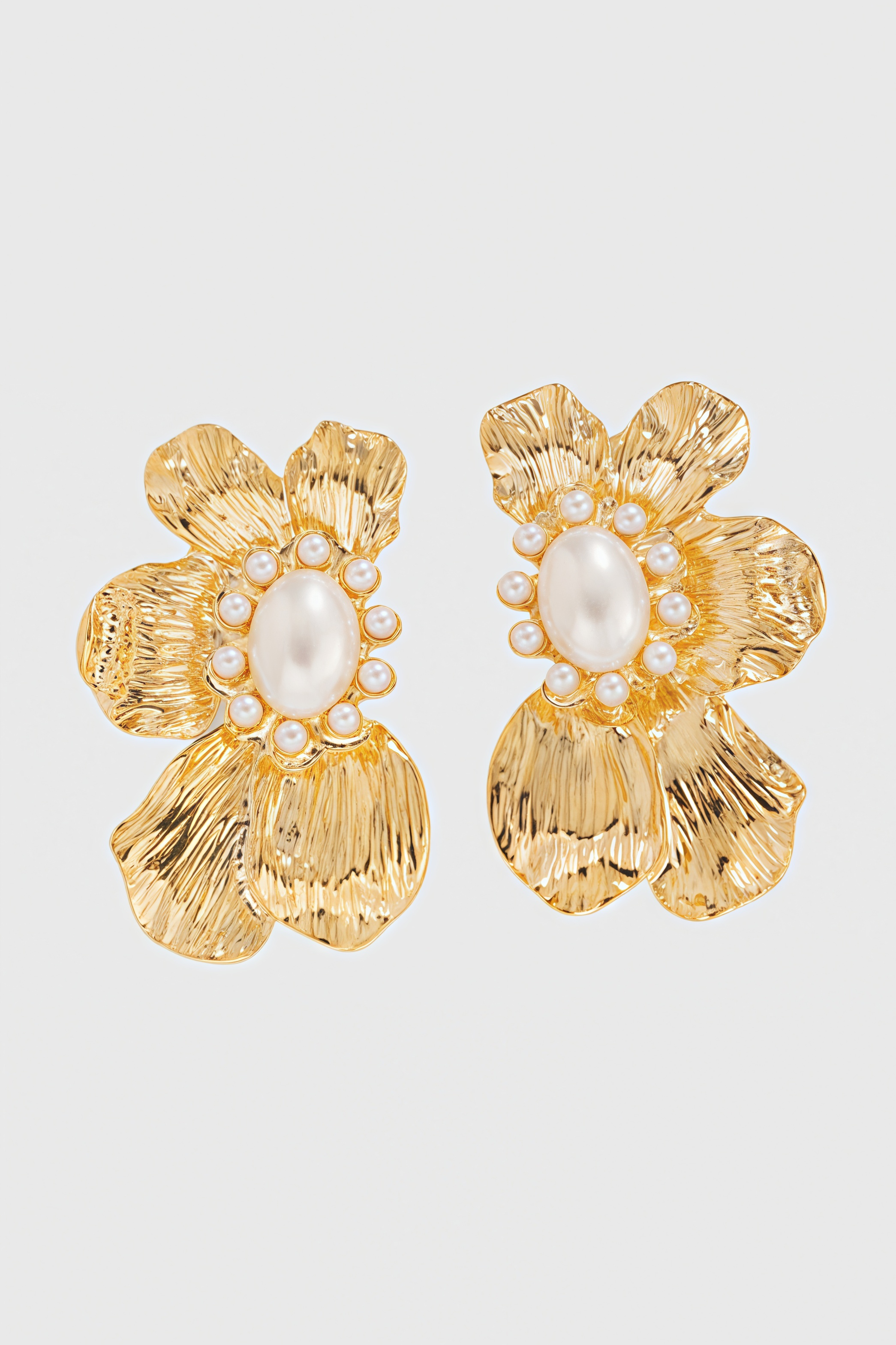 Silas Ginkgo Leaf Pearl Earrings