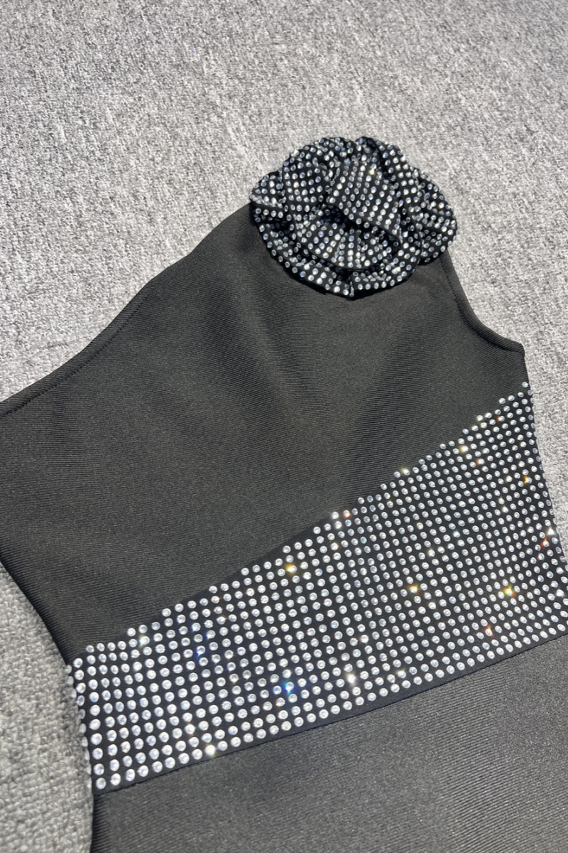 Xoelk Backless Rhinestone 3D Flower Maxi Dress