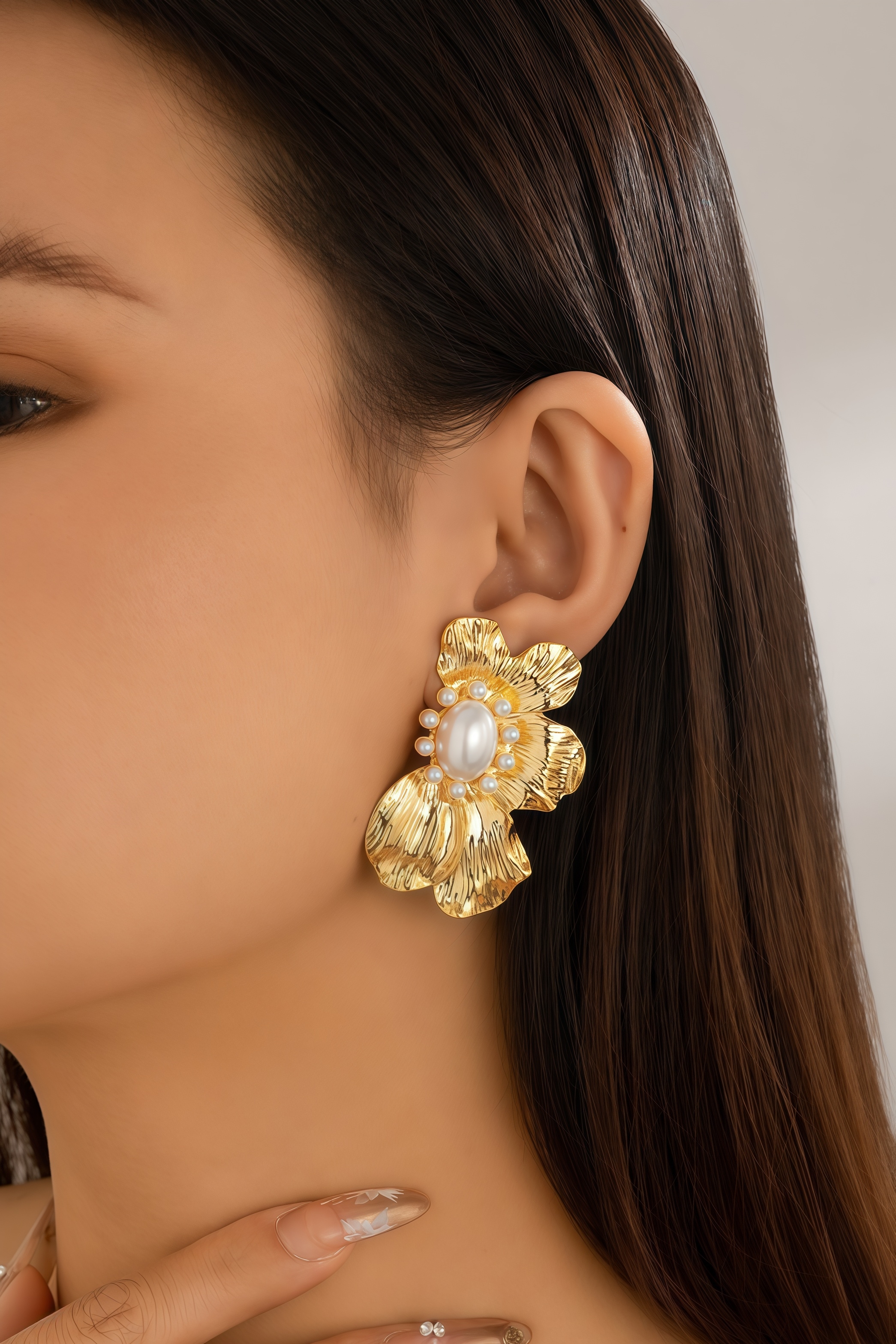 Silas Ginkgo Leaf Pearl Earrings