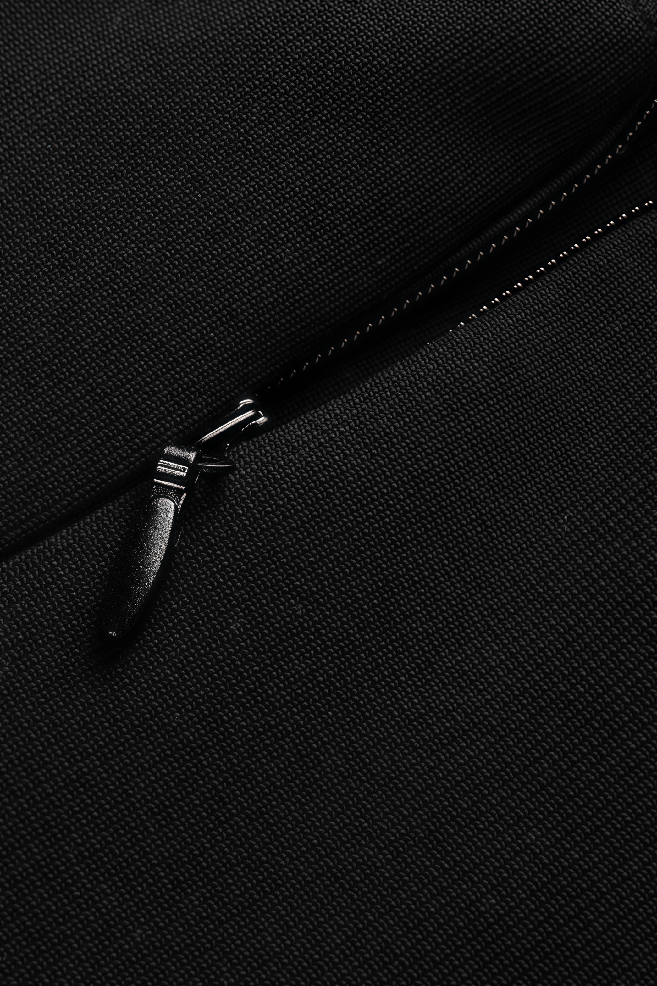 Terefa Backless Bubble Sleeve Black Maxi Dress