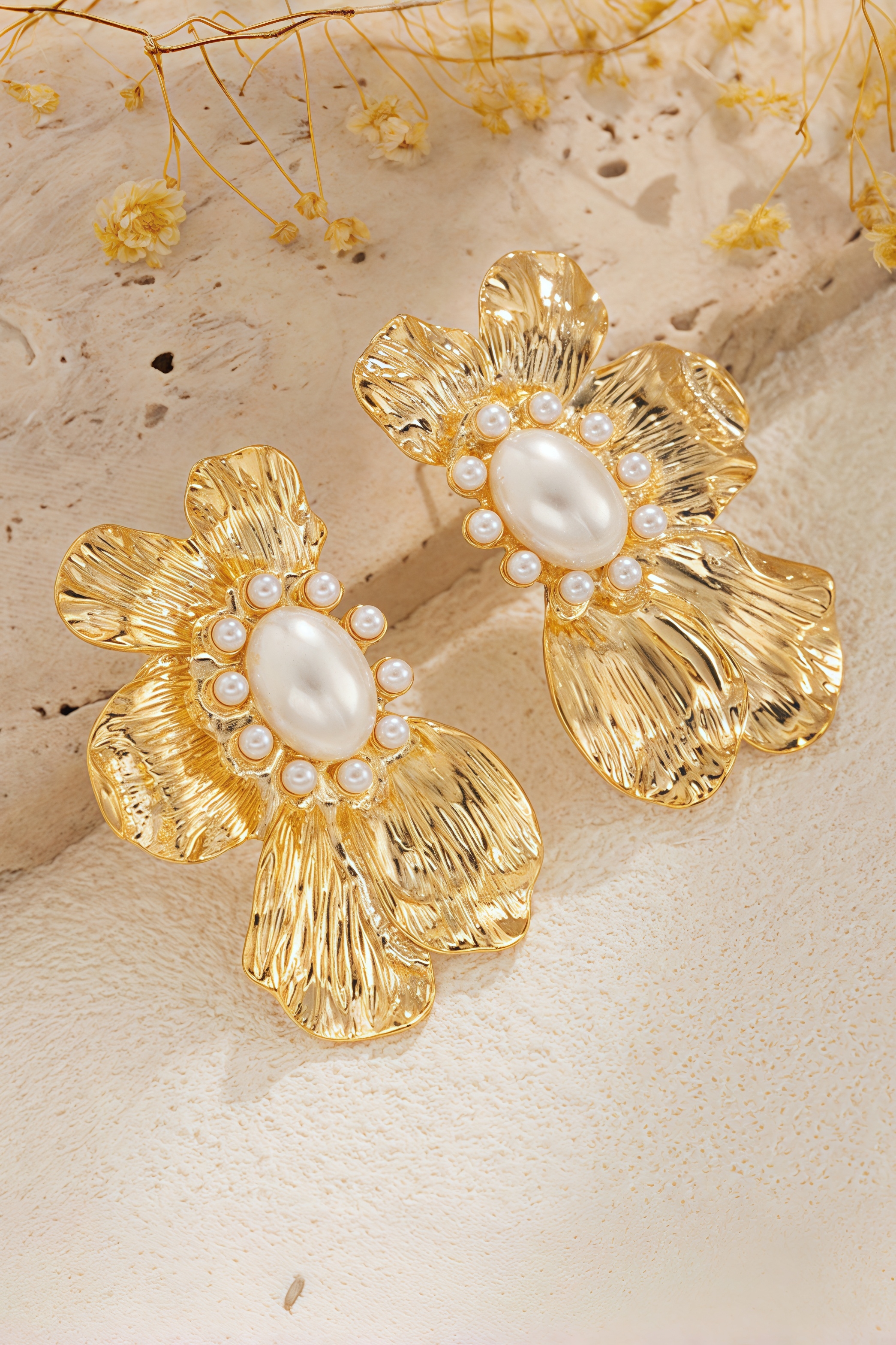 Silas Ginkgo Leaf Pearl Earrings