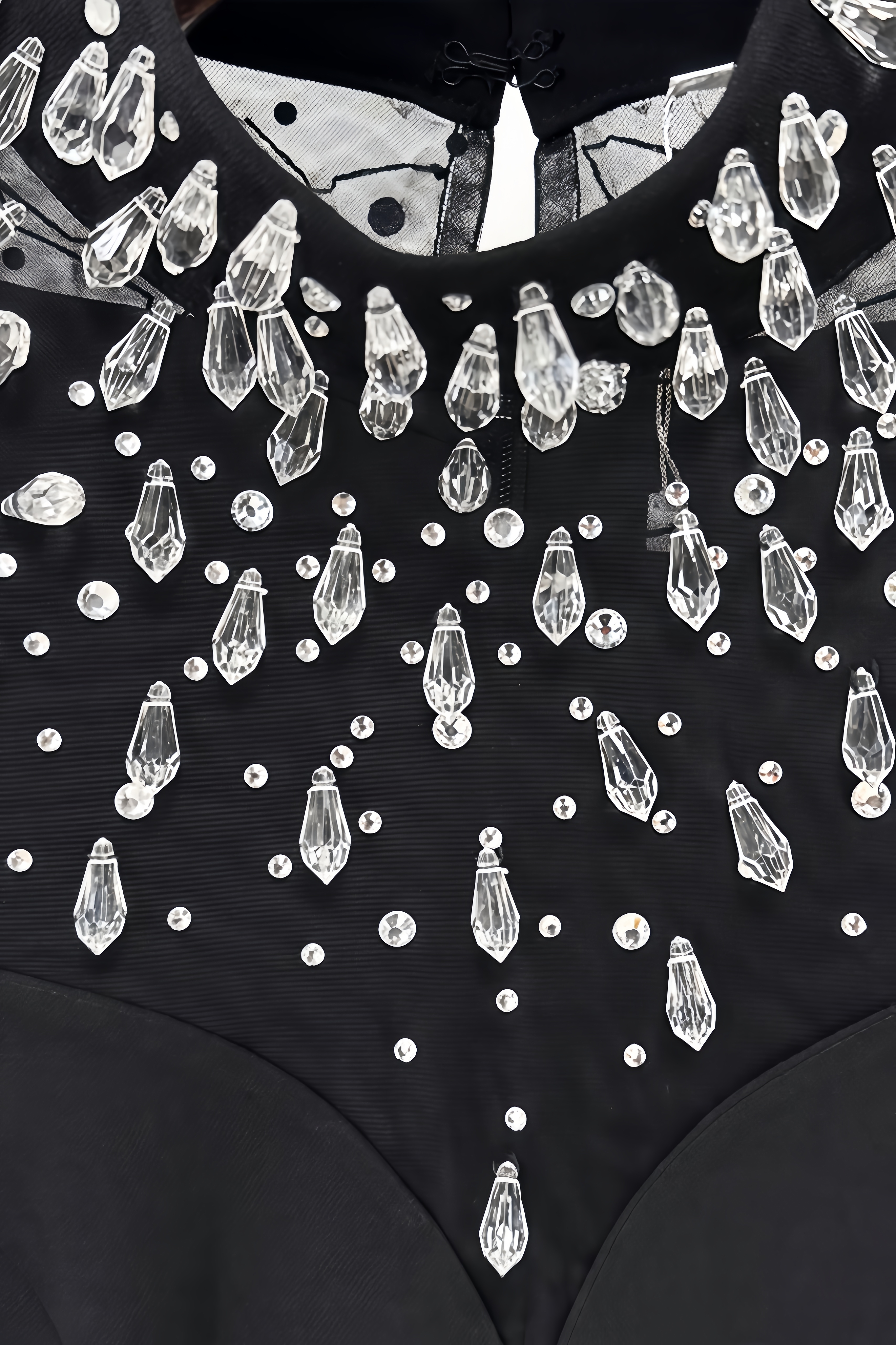 Conjunto Diamond-Embellished Maxi Dress