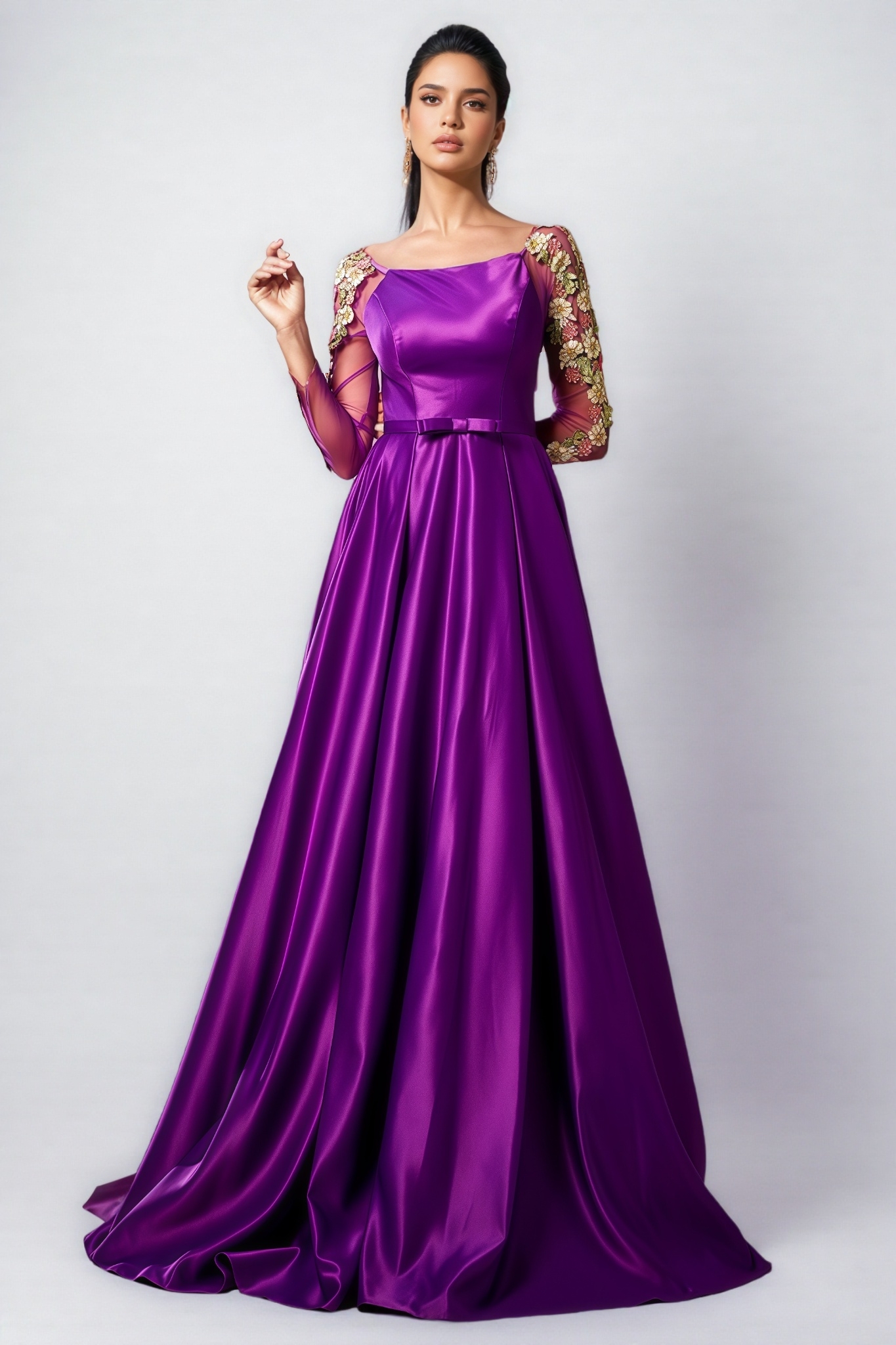 Eira Long Sleeve Applique Maxi Dress 