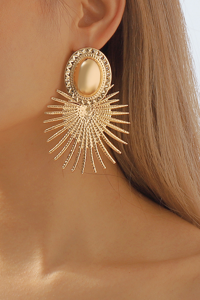 Bina Scalloped Tassel Earrings
